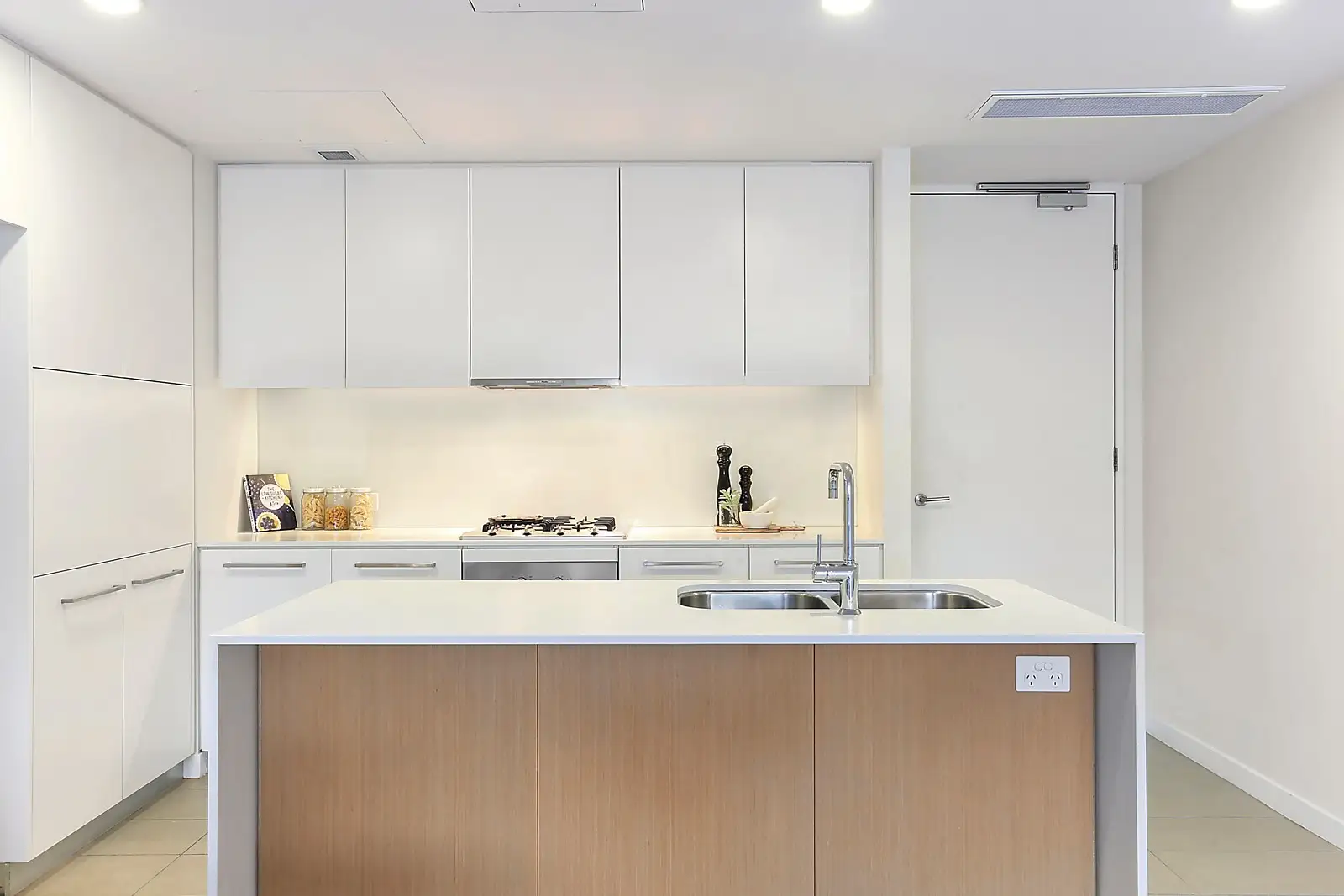 305/7 Gladstone Parade, Lindfield Sold by Sydney Sotheby's International Realty - image 2