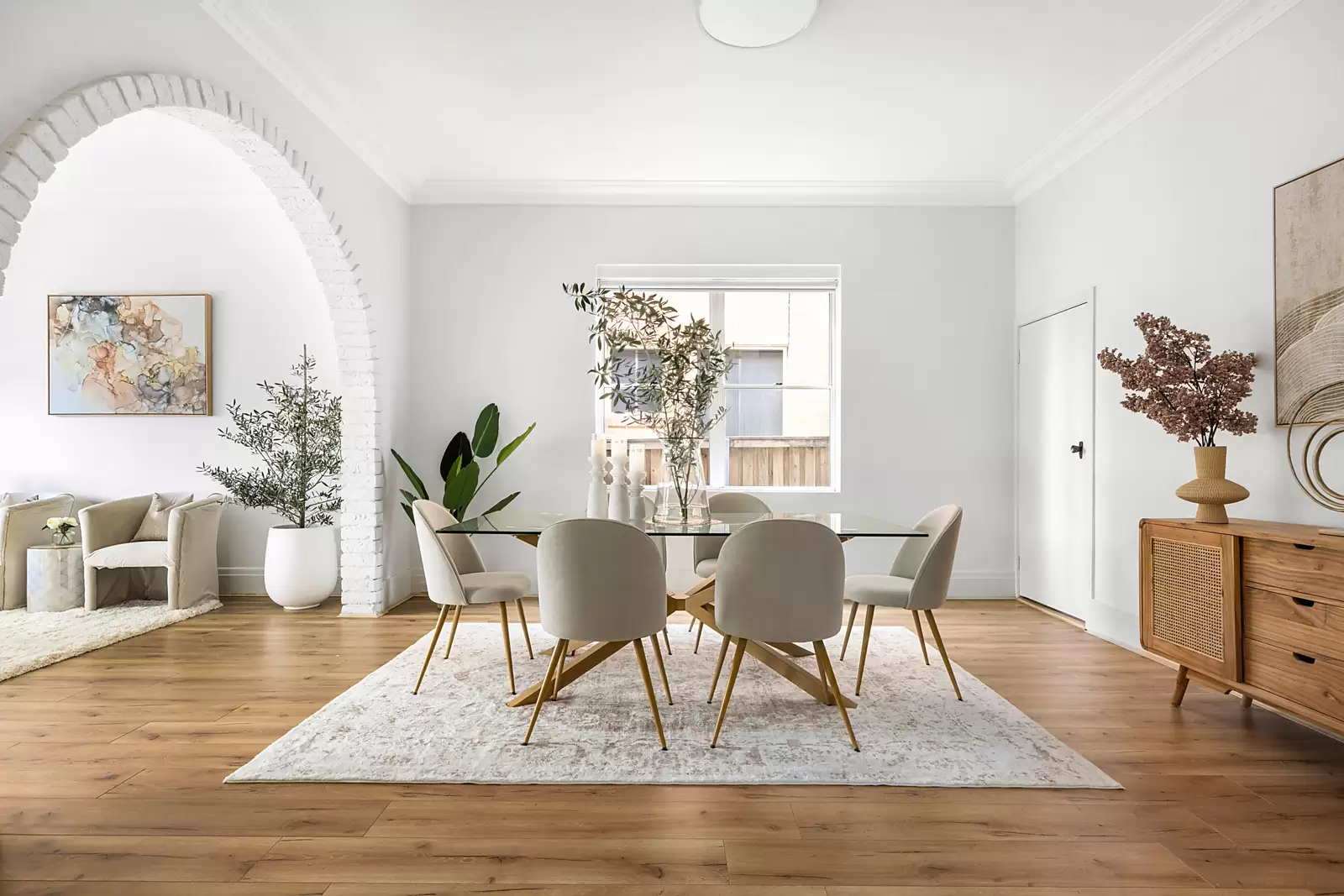 24 Mooramie Avenue, Kensington Sold by Sydney Sotheby's International Realty - image 3
