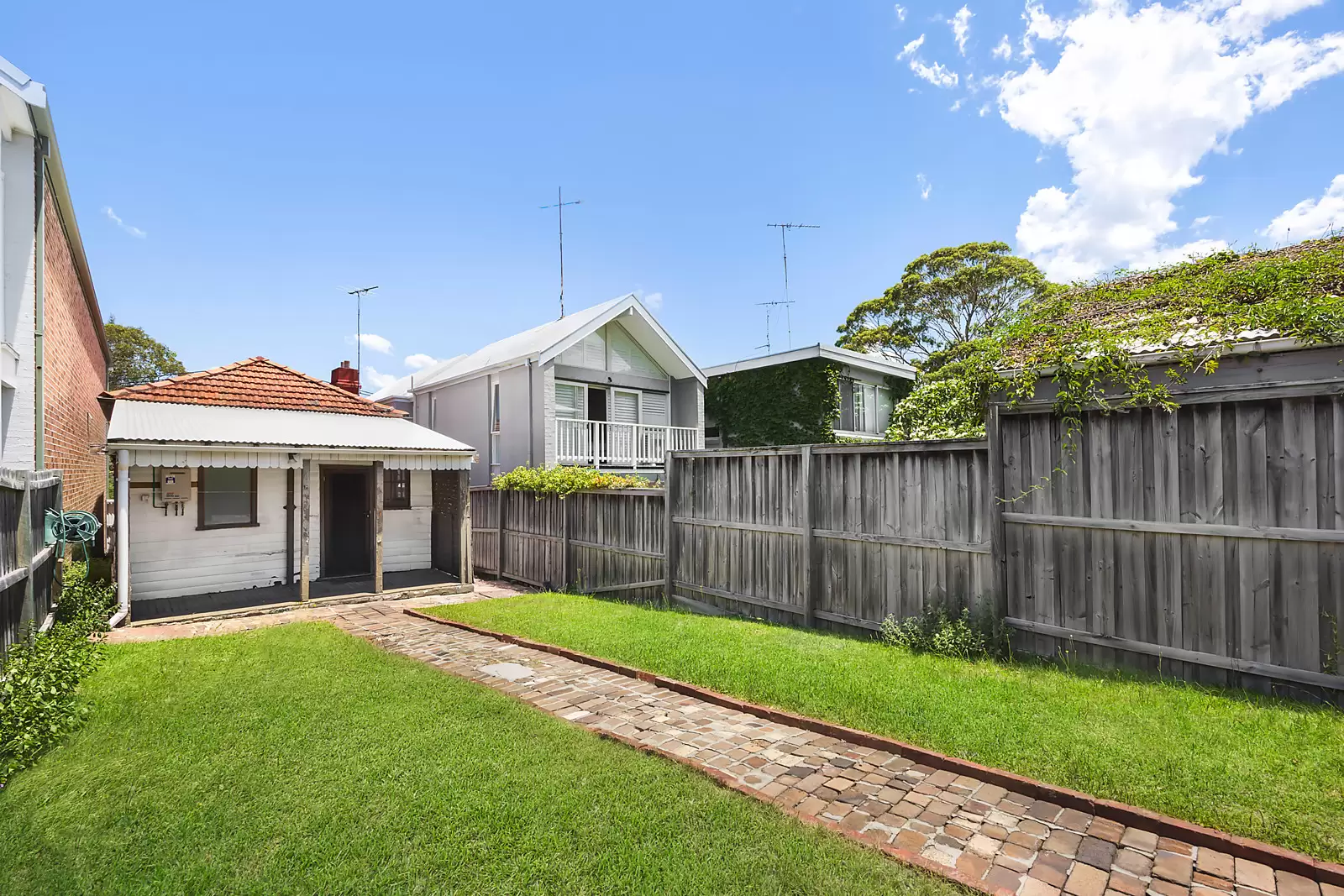 10 Hewlett Street, Bronte Sold by Sydney Sotheby's International Realty - image 2