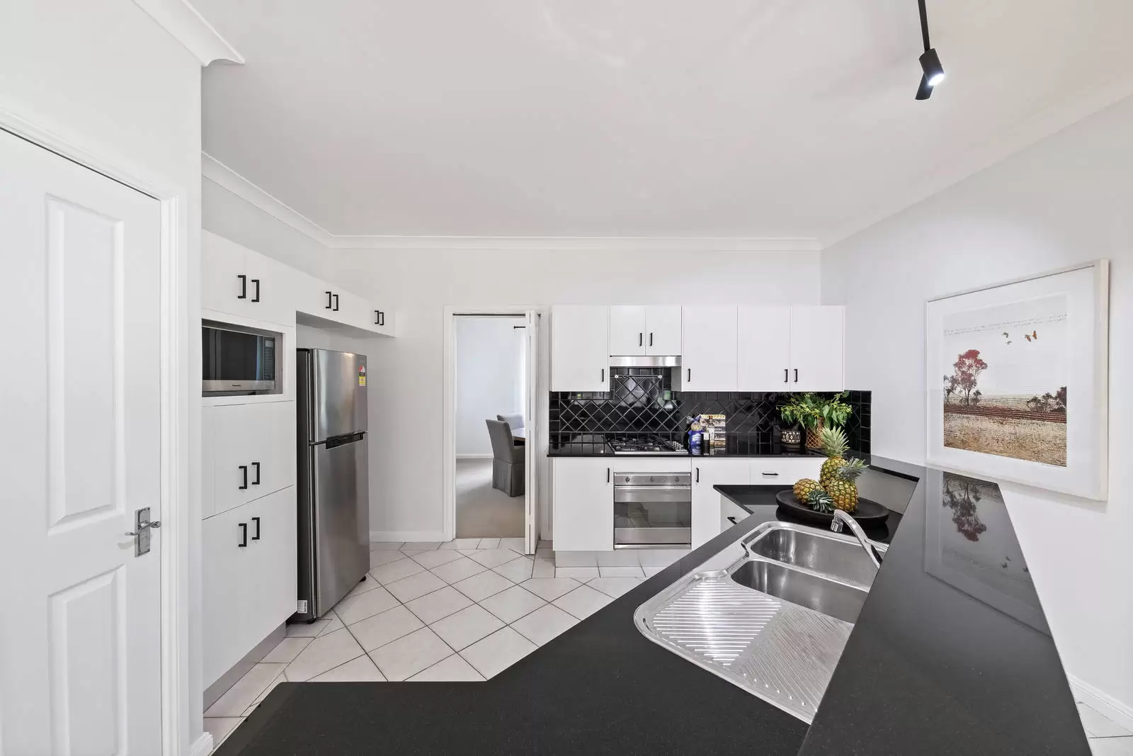 79 Livingstone Avenue, Pymble Sold by Sydney Sotheby's International Realty - image 7
