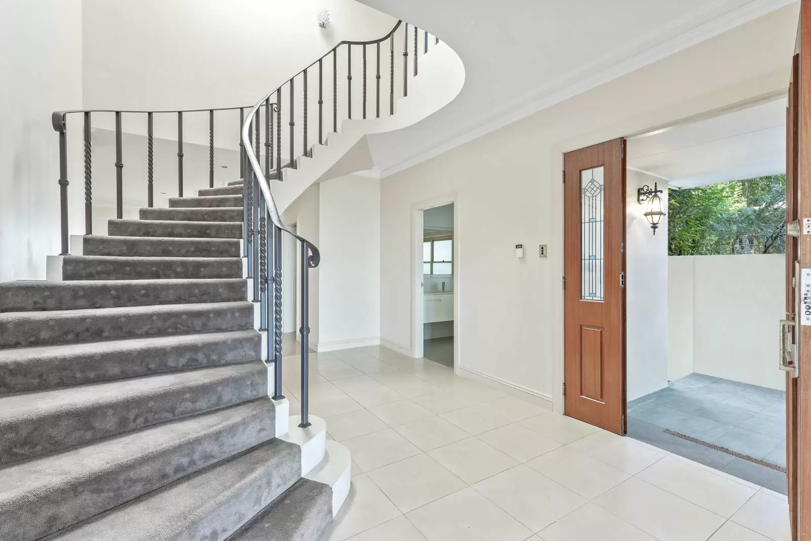 27 New South Head Road, Vaucluse Leased by Sydney Sotheby's International Realty - image 4