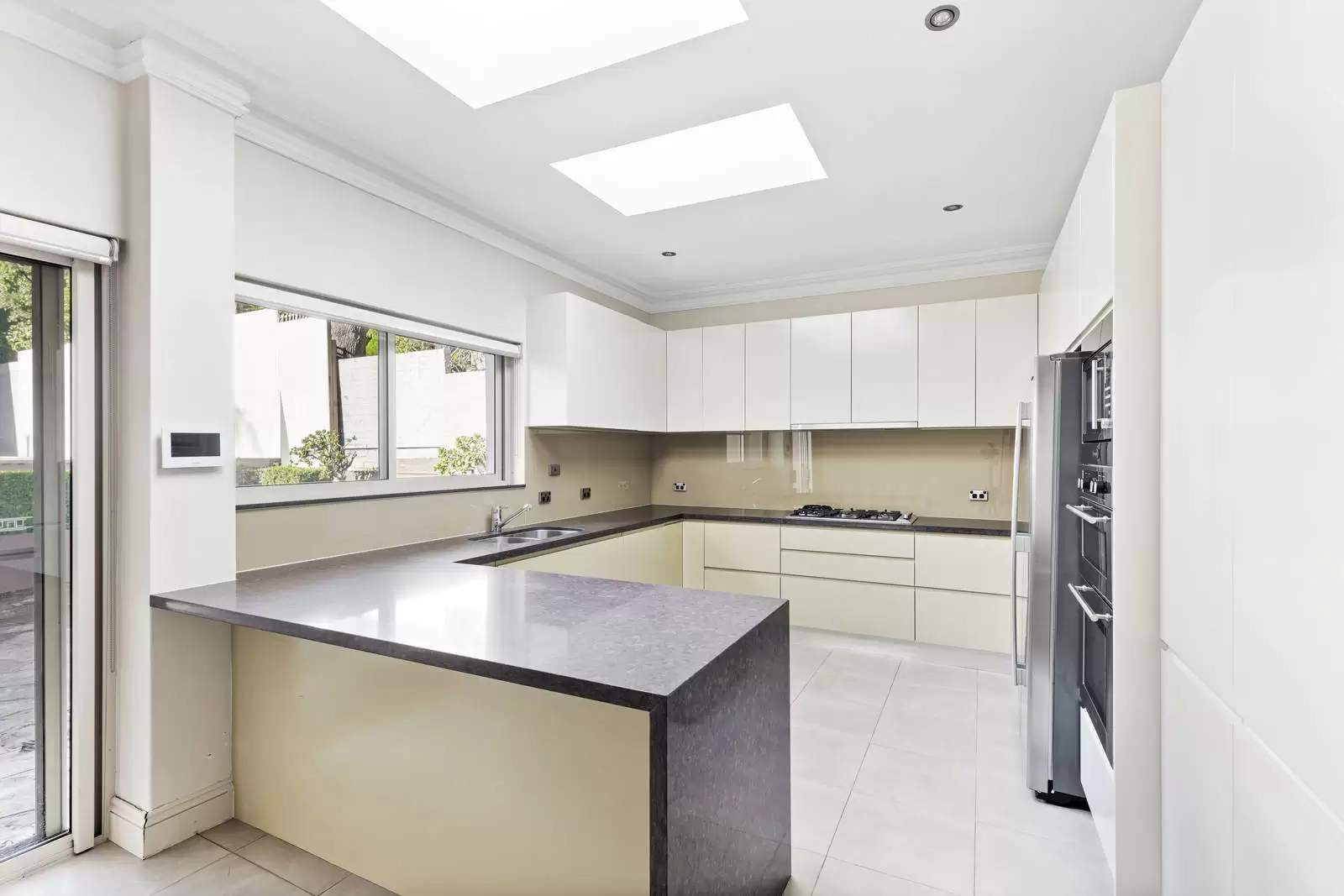 27 New South Head Road, Vaucluse Leased by Sydney Sotheby's International Realty - image 9