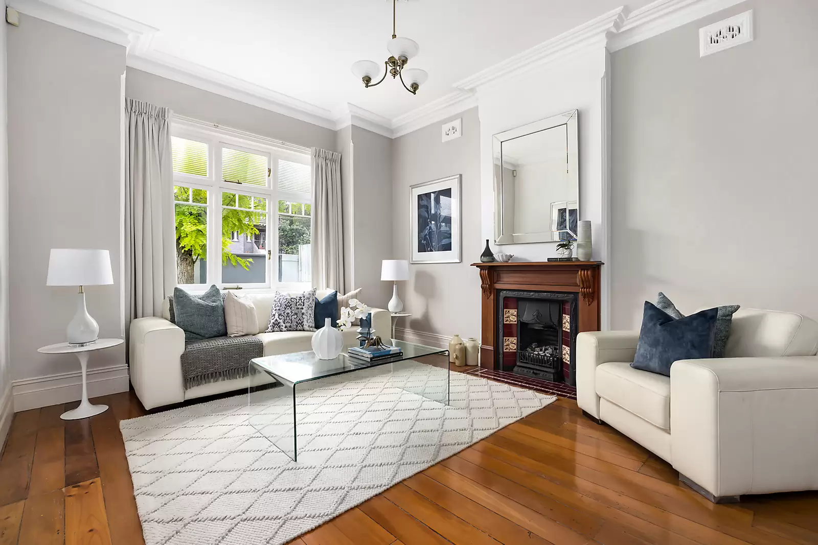 27 Carr Street, Coogee Sold by Sydney Sotheby's International Realty - image 2