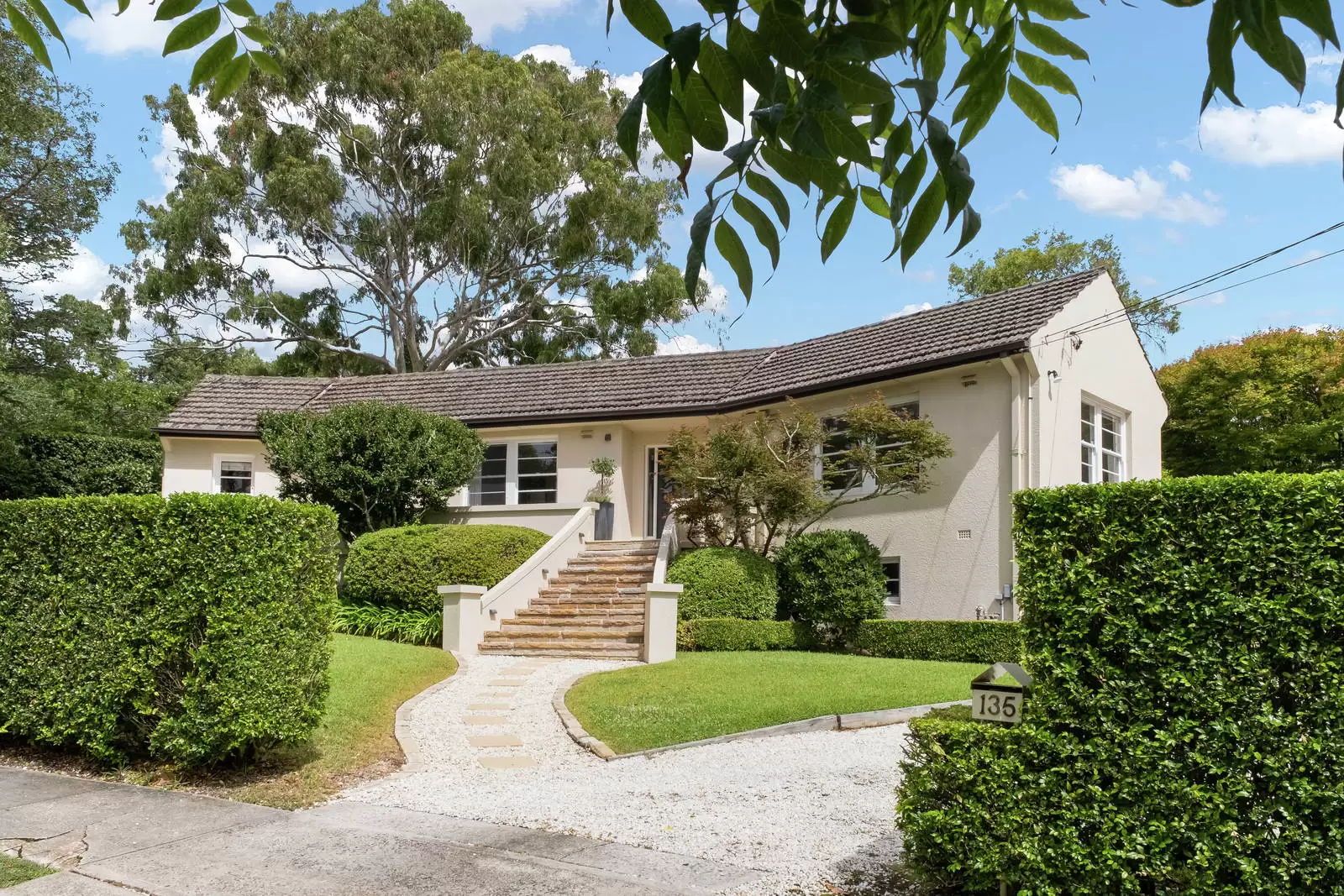 135 Highfield Road, Lindfield Sold by Sydney Sotheby's International Realty - image 1