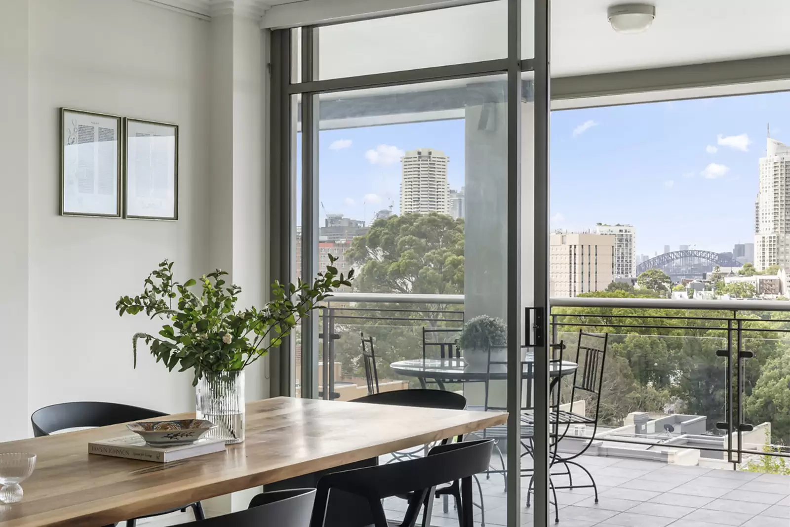 24/42 Flinton Street, Paddington Sold by Sydney Sotheby's International Realty - image 1