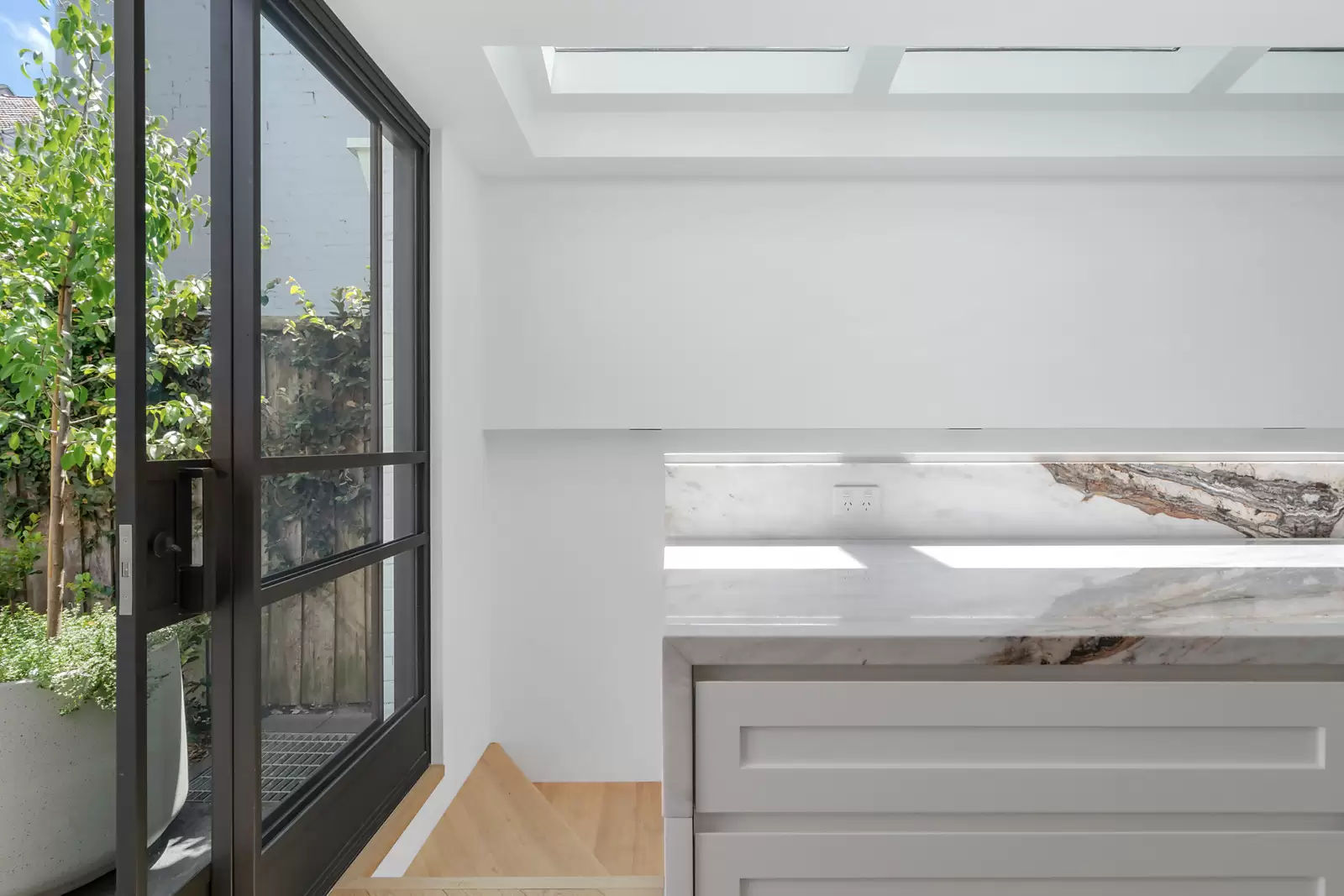 3 Olive Street, Paddington Sold by Sydney Sotheby's International Realty - image 3