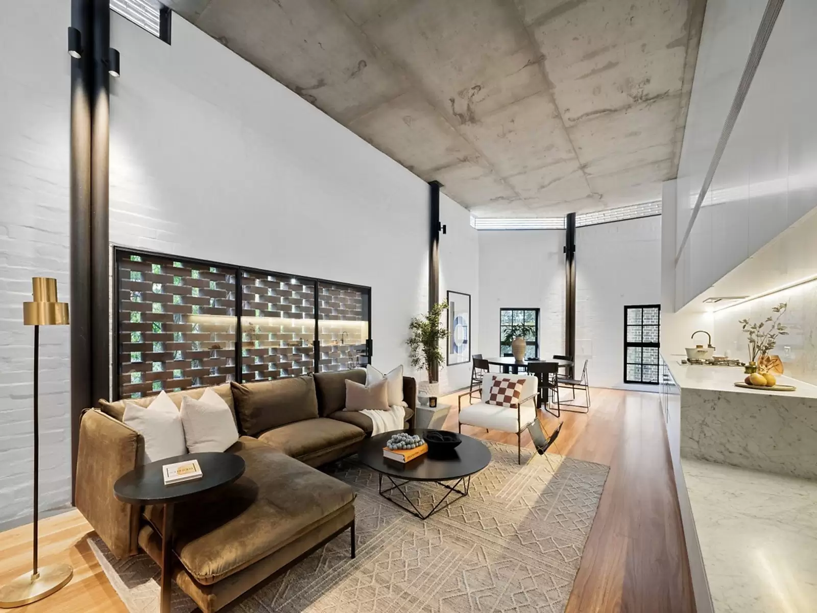 2 Printers Lane, Darlinghurst Sold by Sydney Sotheby's International Realty - image 1