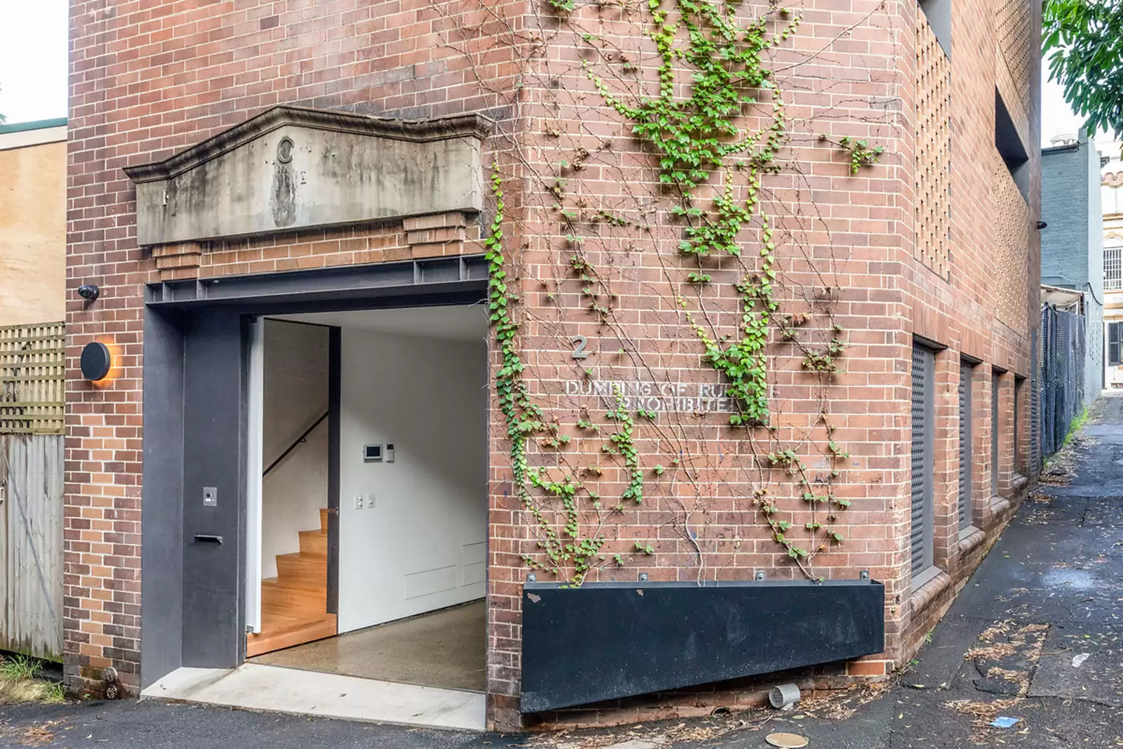 2 Printers Lane, Darlinghurst Sold by Sydney Sotheby's International Realty - image 17