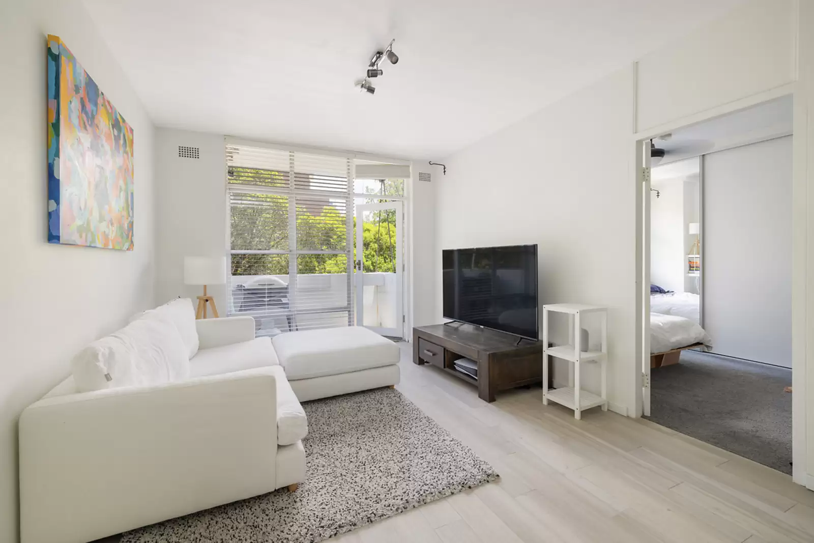 19/204 Jersey Road, Paddington Sold by Sydney Sotheby's International Realty - image 2