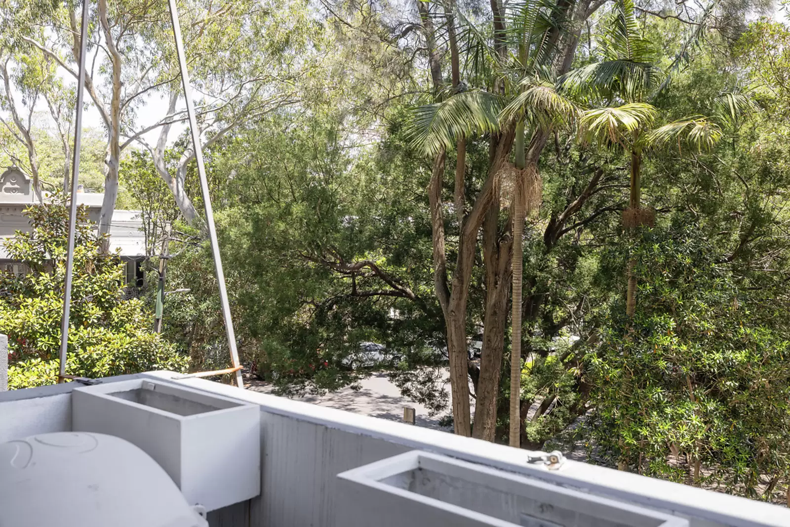 19/204 Jersey Road, Paddington Sold by Sydney Sotheby's International Realty - image 3