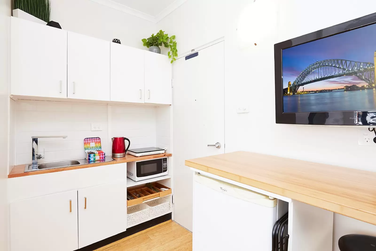 404/2B Mona Road, Darling Point Sold by Sydney Sotheby's International Realty - image 4