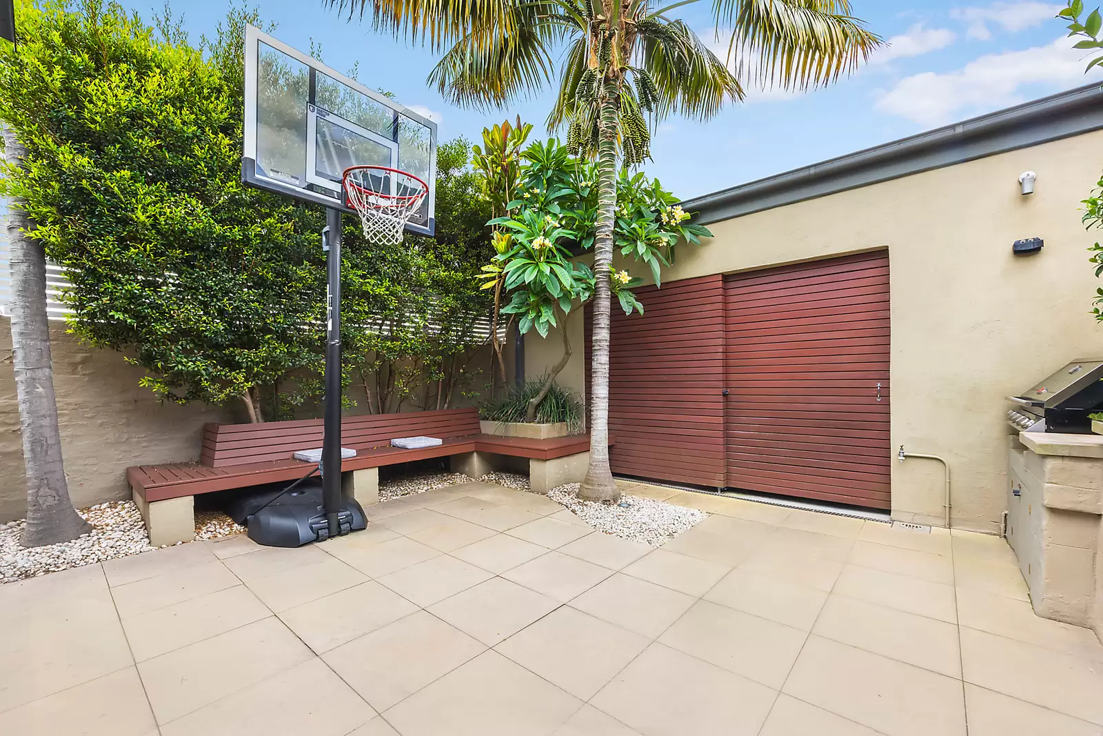 1 Pine Street, Randwick Sold by Sydney Sotheby's International Realty - image 4