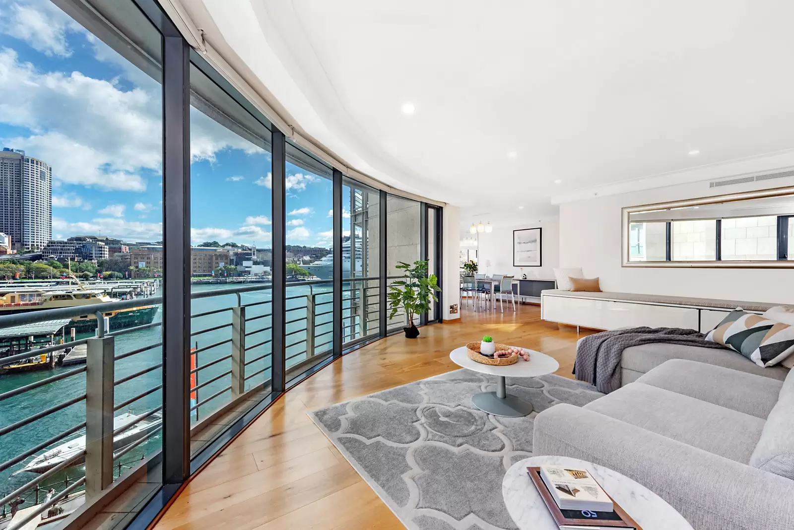33/7-59 Macquarie Street, Sydney Sold by Sydney Sotheby's International Realty - image 5