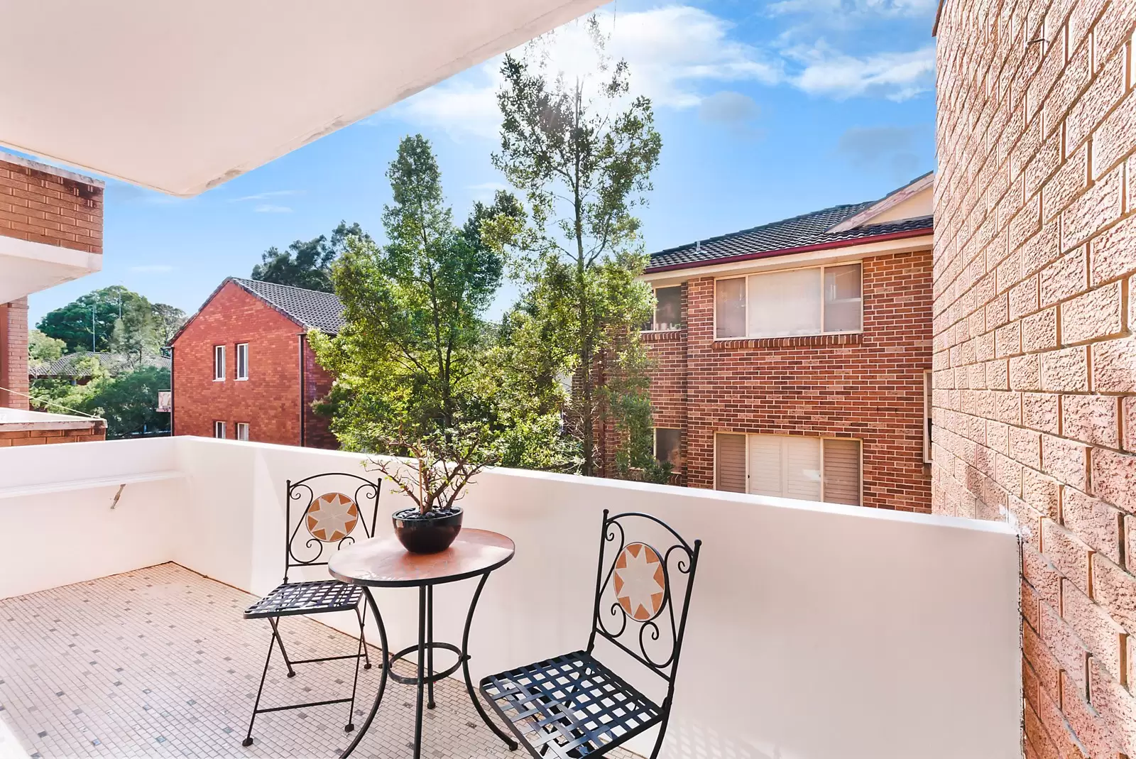 7/62-64 Warialda Street, Kogarah Sold by Sydney Sotheby's International Realty - image 5