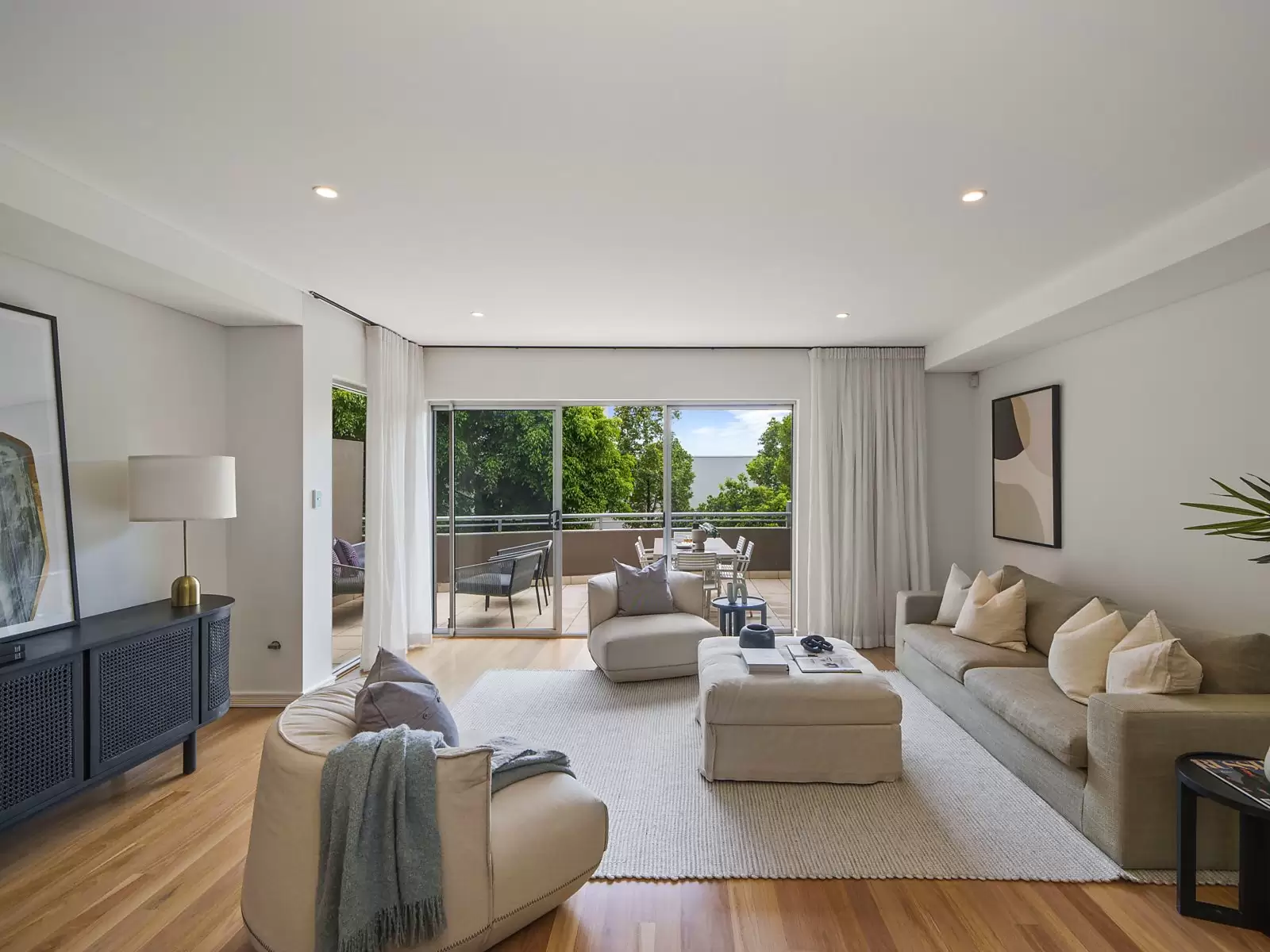 7/30-32 Birriga Road, Bellevue Hill Sold by Sydney Sotheby's International Realty - image 2