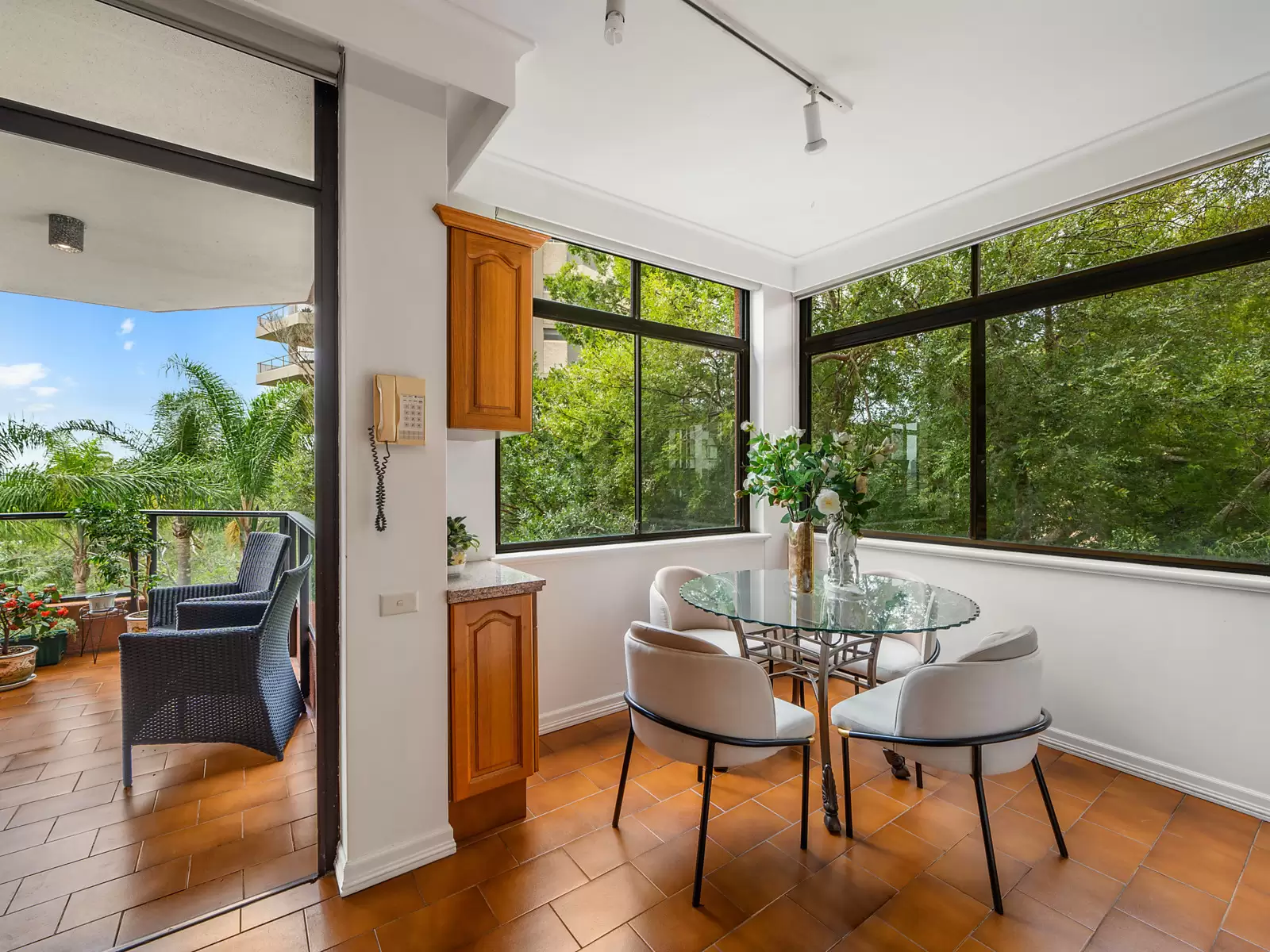 3A/81 Darling Point Road, Darling Point Sold by Sydney Sotheby's International Realty - image 8