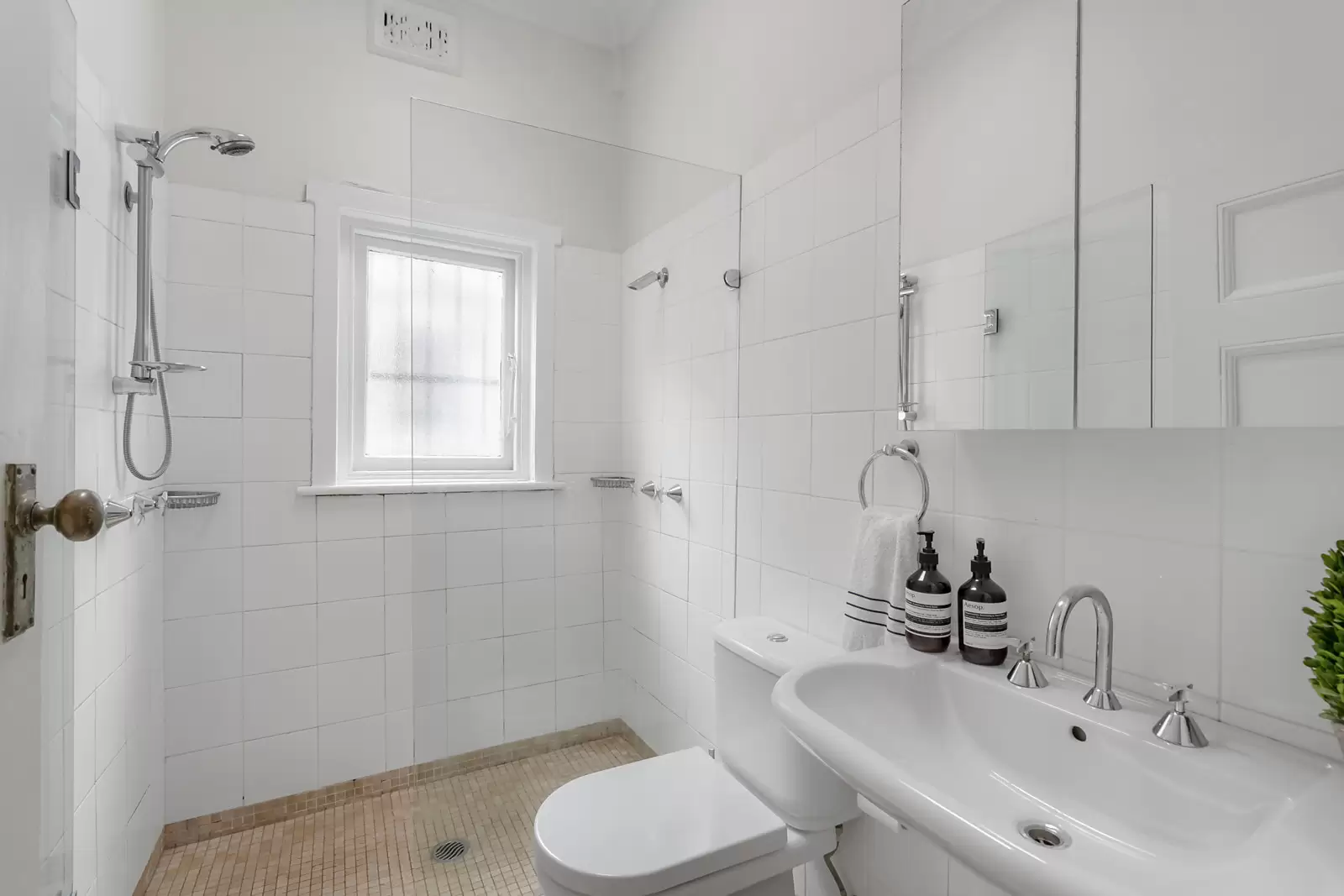 158 Barcom Avenue, Darlinghurst Sold by Sydney Sotheby's International Realty - image 11
