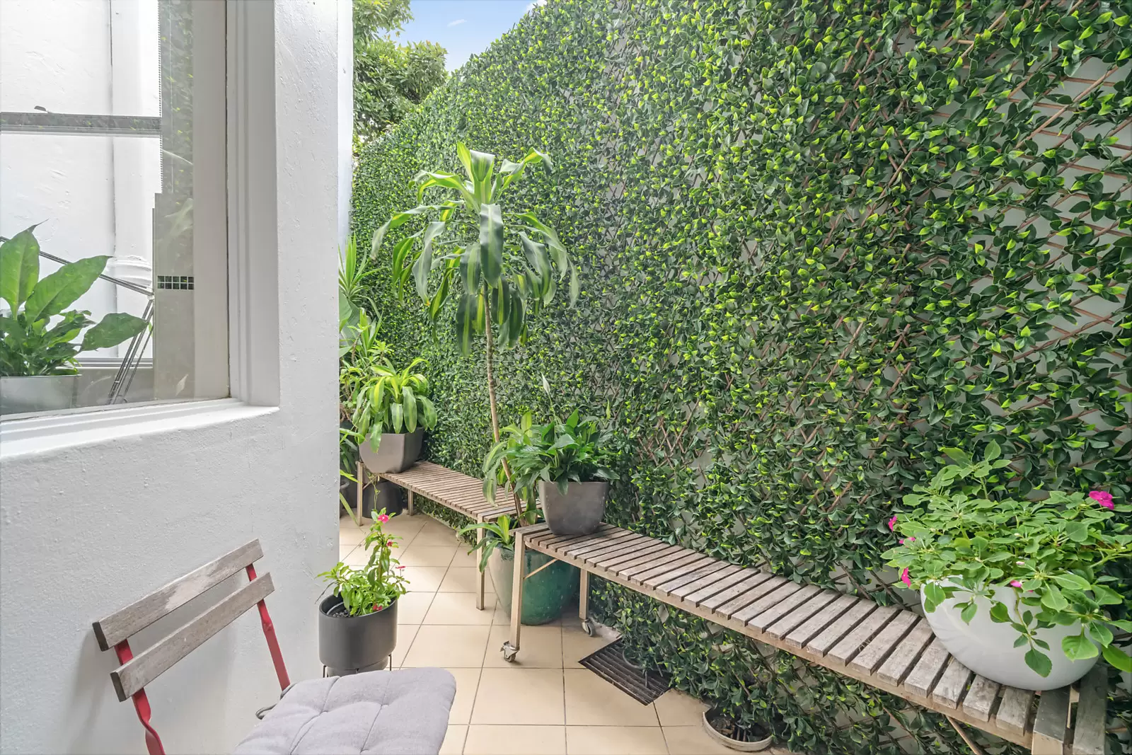 284 Barcom Avenue, Paddington Sold by Sydney Sotheby's International Realty - image 3