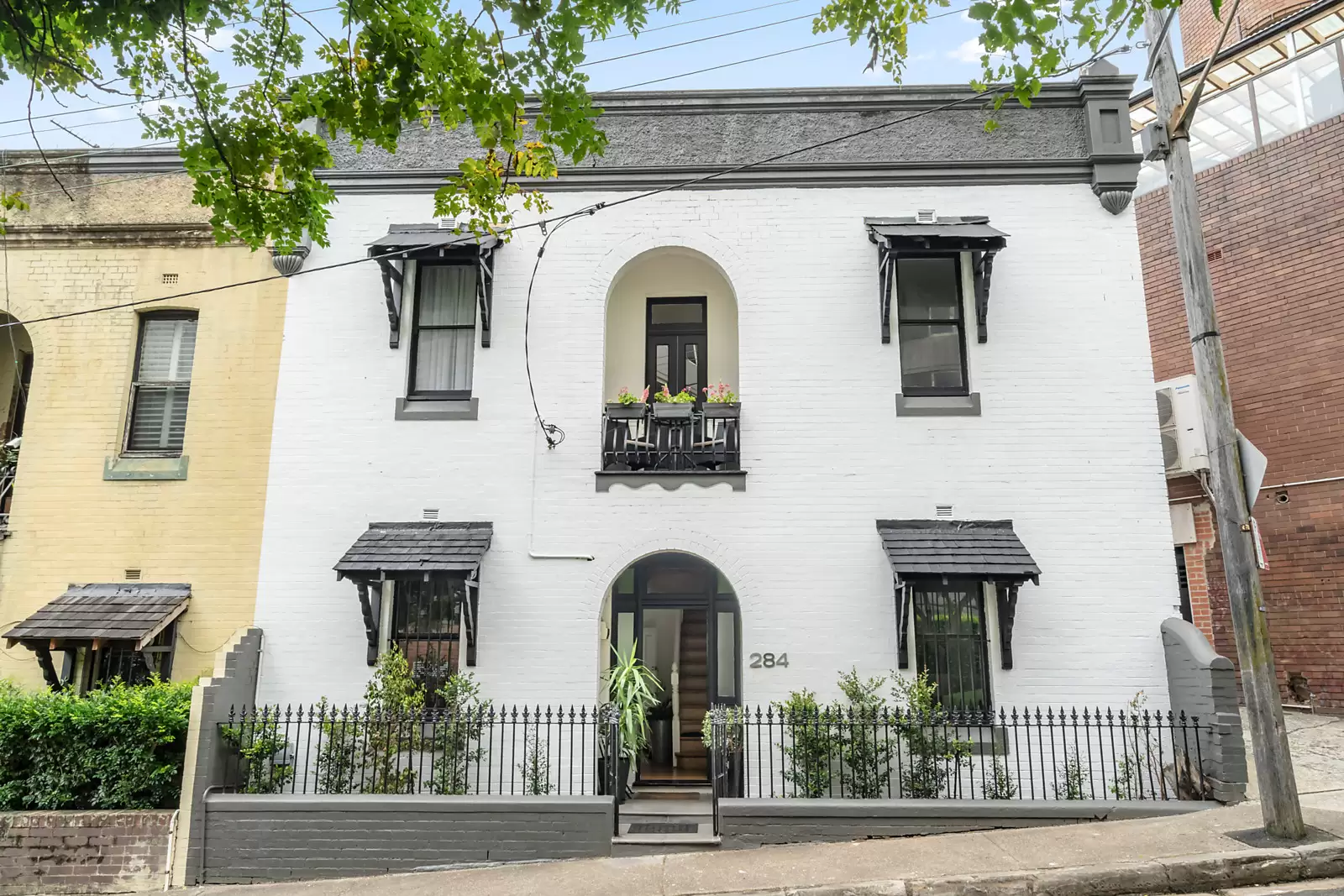 284 Barcom Avenue, Paddington Sold by Sydney Sotheby's International Realty - image 1