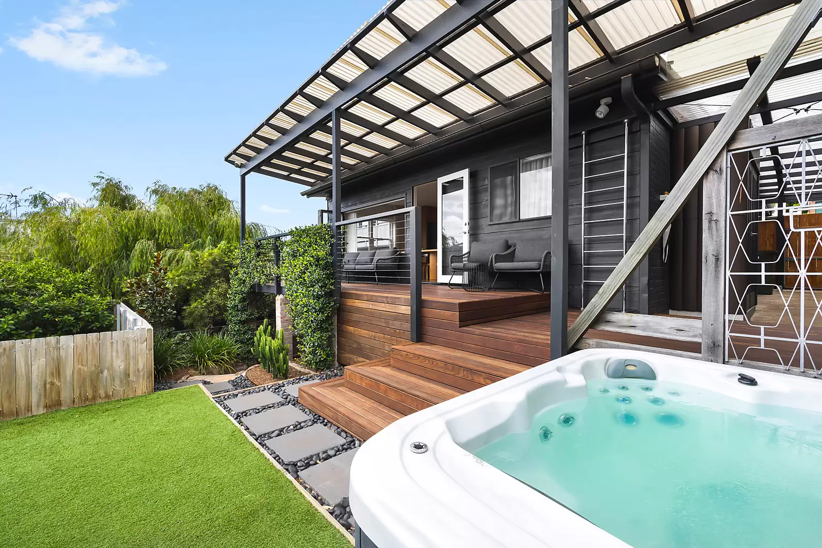 4 Pearce Street, South Coogee Sold by Sydney Sotheby's International Realty - image 5
