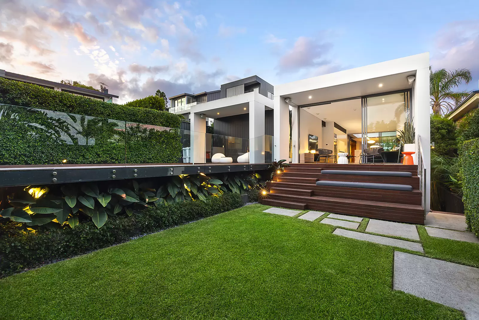 7 Edgecliffe Avenue, South Coogee Sold by Sydney Sotheby's International Realty - image 1