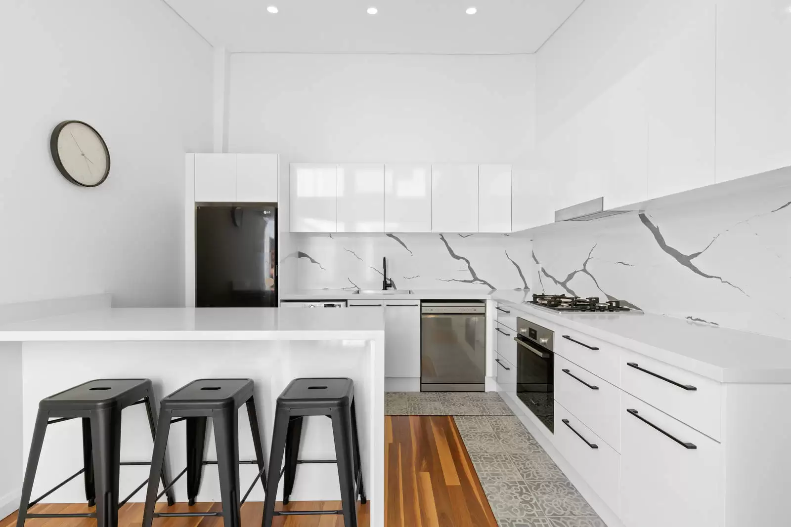 11 Mount Street, Pyrmont Leased by Sydney Sotheby's International Realty - image 1