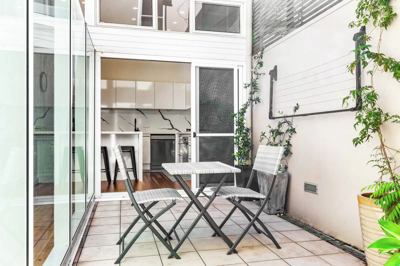 11 Mount Street, Pyrmont Leased by Sydney Sotheby's International Realty - image 6