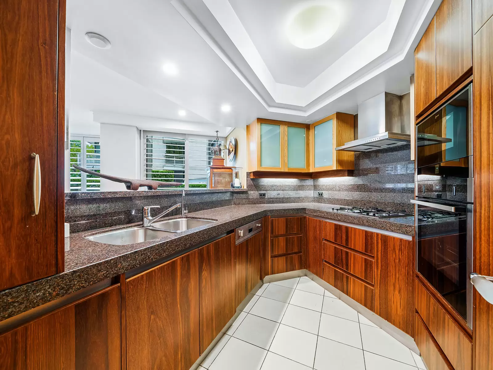 24/1 Macquarie Street, Sydney Sold by Sydney Sotheby's International Realty - image 4