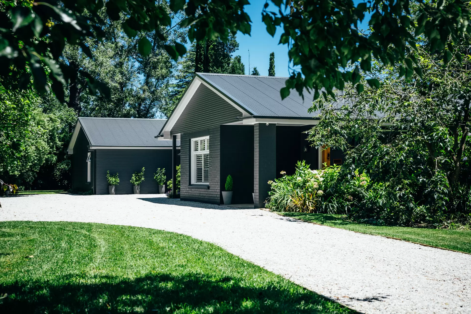 8 Nerang Street, Burradoo Sold by Sydney Sotheby's International Realty - image 2