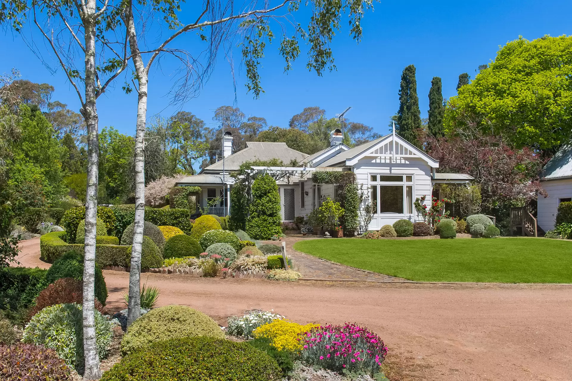 14 Charlotte Street, Burradoo Sold by Sydney Sotheby's International Realty - image 2