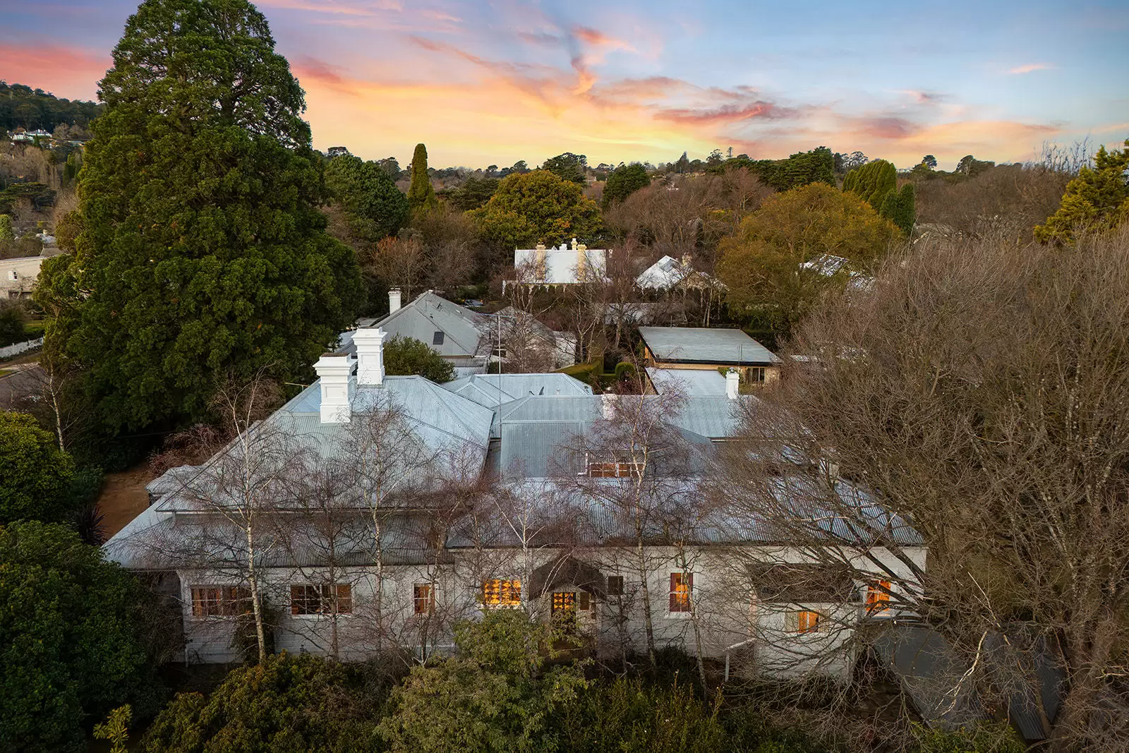 29-31 Merrigang Street, Bowral Sold by Sydney Sotheby's International Realty - image 2