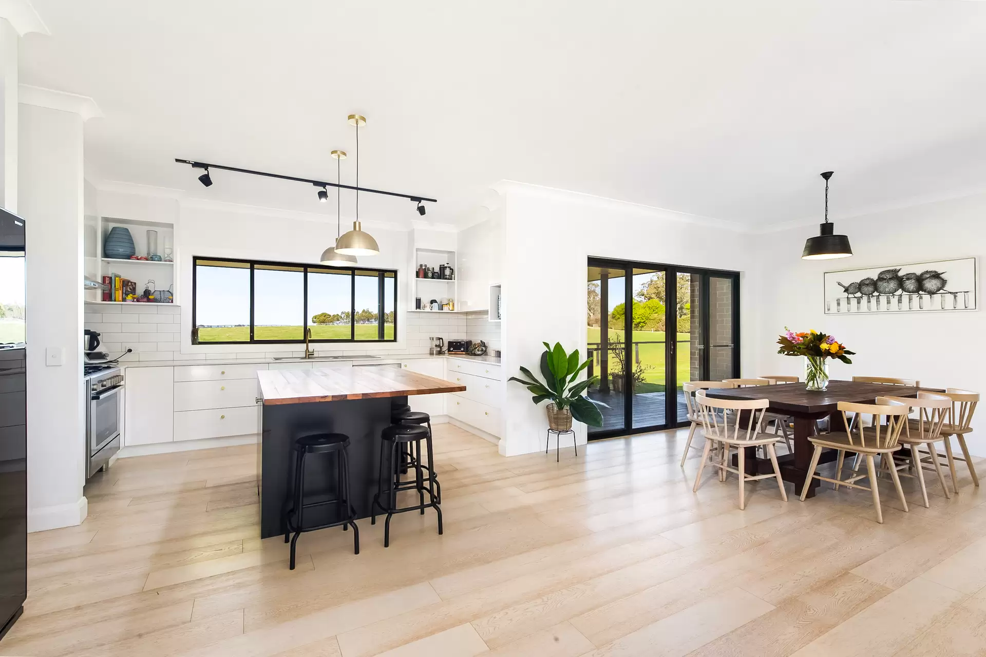 183 Ringwood Road, Exeter Sold by Sydney Sotheby's International Realty - image 2