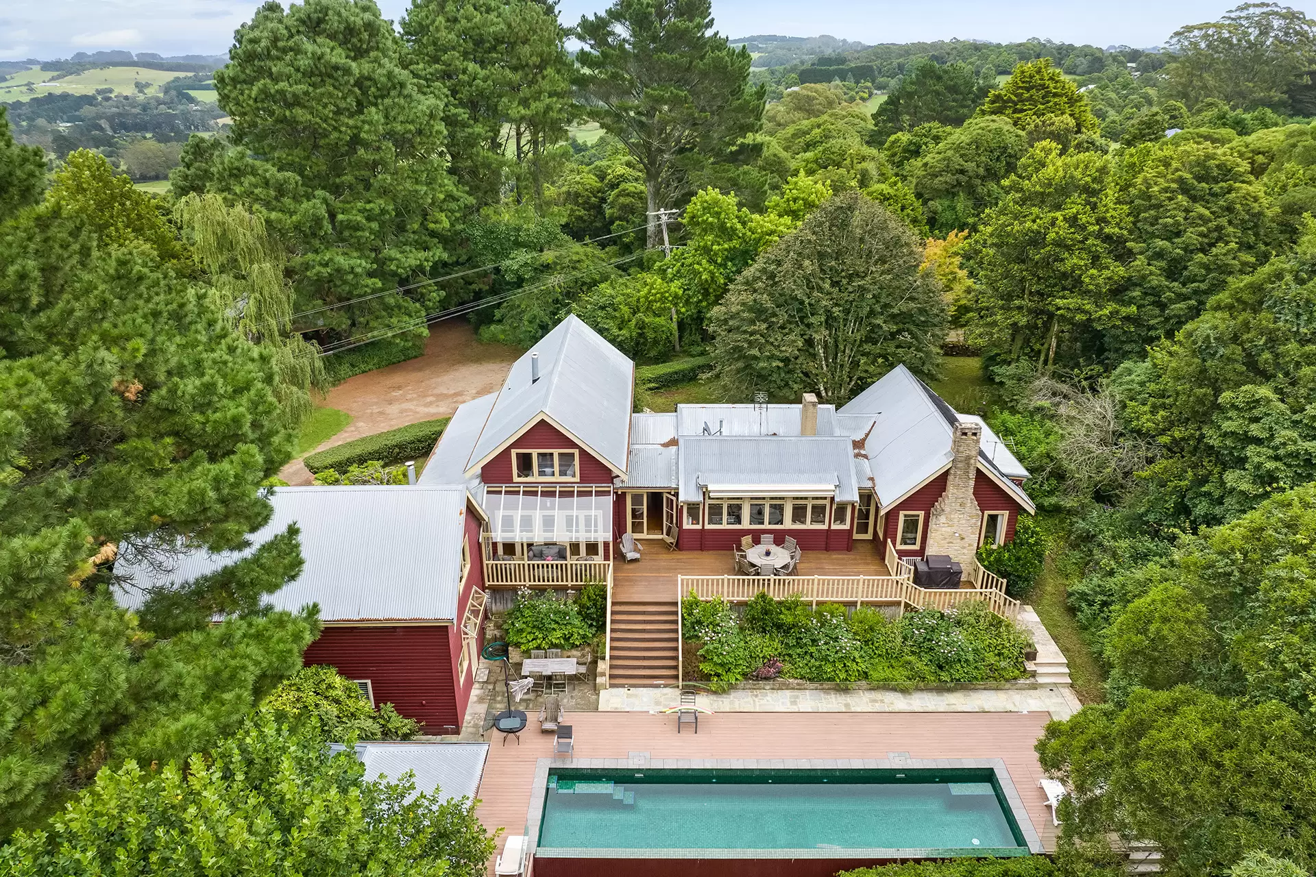 53 Missingham Parade, Robertson Sold by Sydney Sotheby's International Realty - image 1