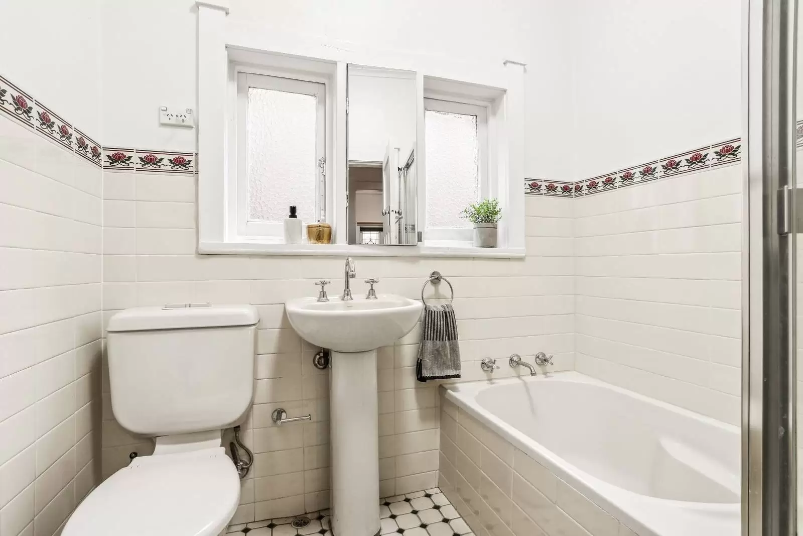 101 Avoca Street, Randwick Sold by Sydney Sotheby's International Realty - image 6