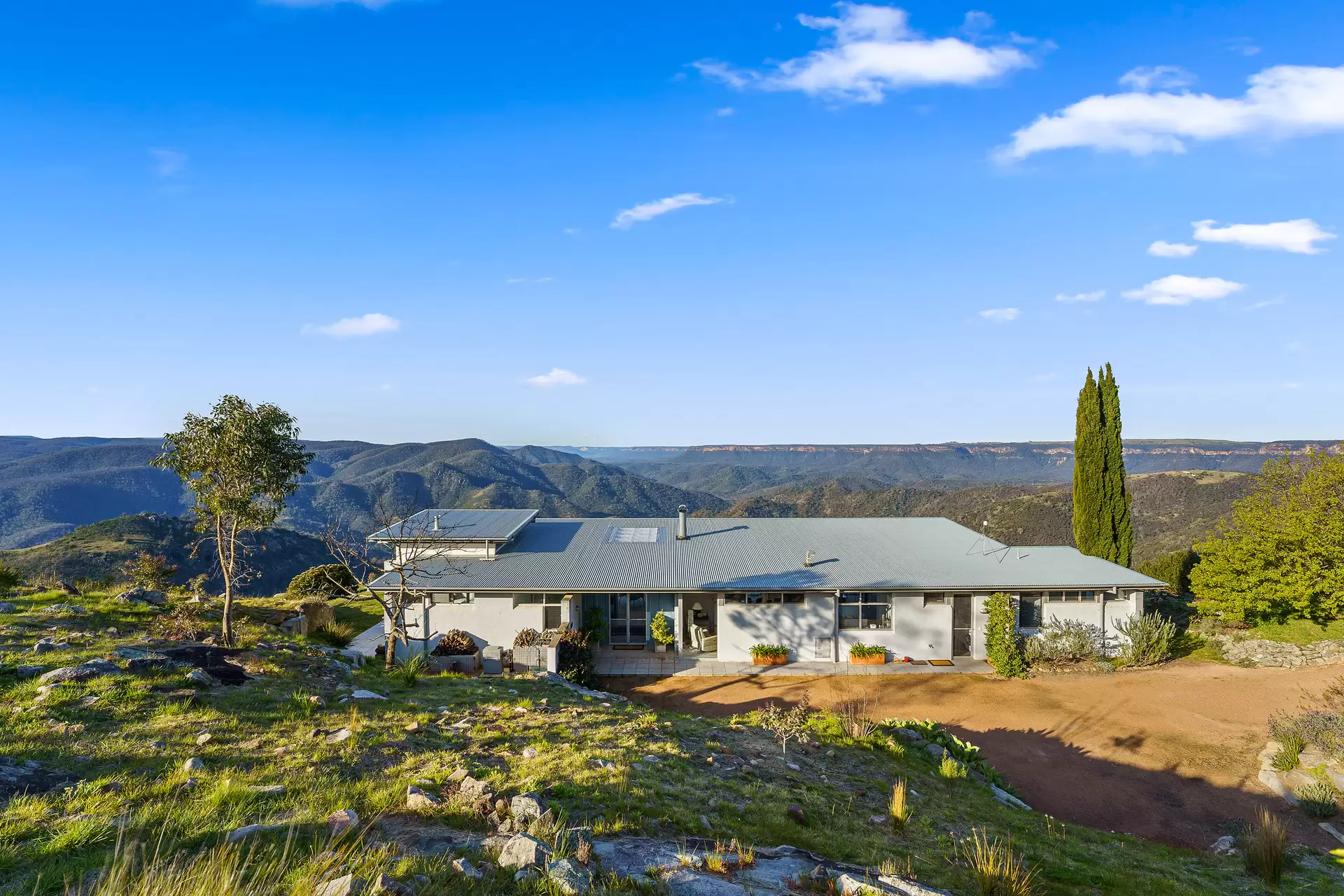 Bullio Sold by Sydney Sotheby's International Realty - image 2