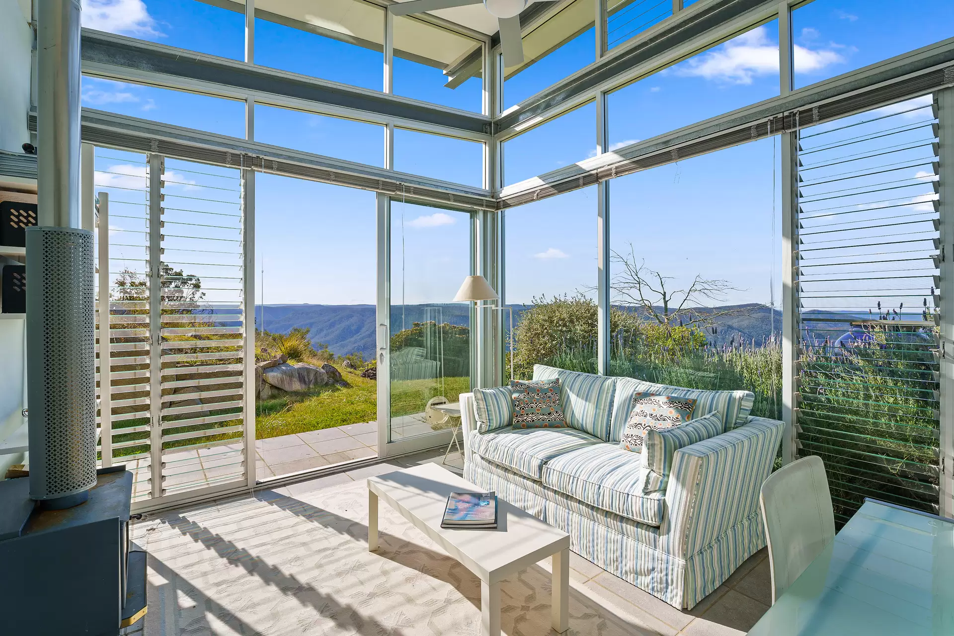 Bullio Sold by Sydney Sotheby's International Realty - image 11