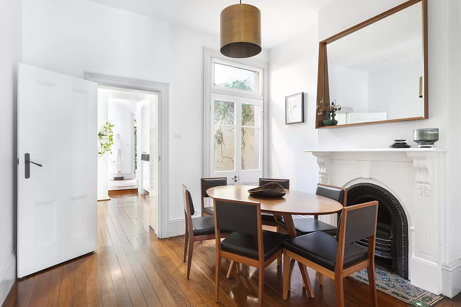 208 Underwood Street, Paddington Sold by Sydney Sotheby's International Realty - image 2