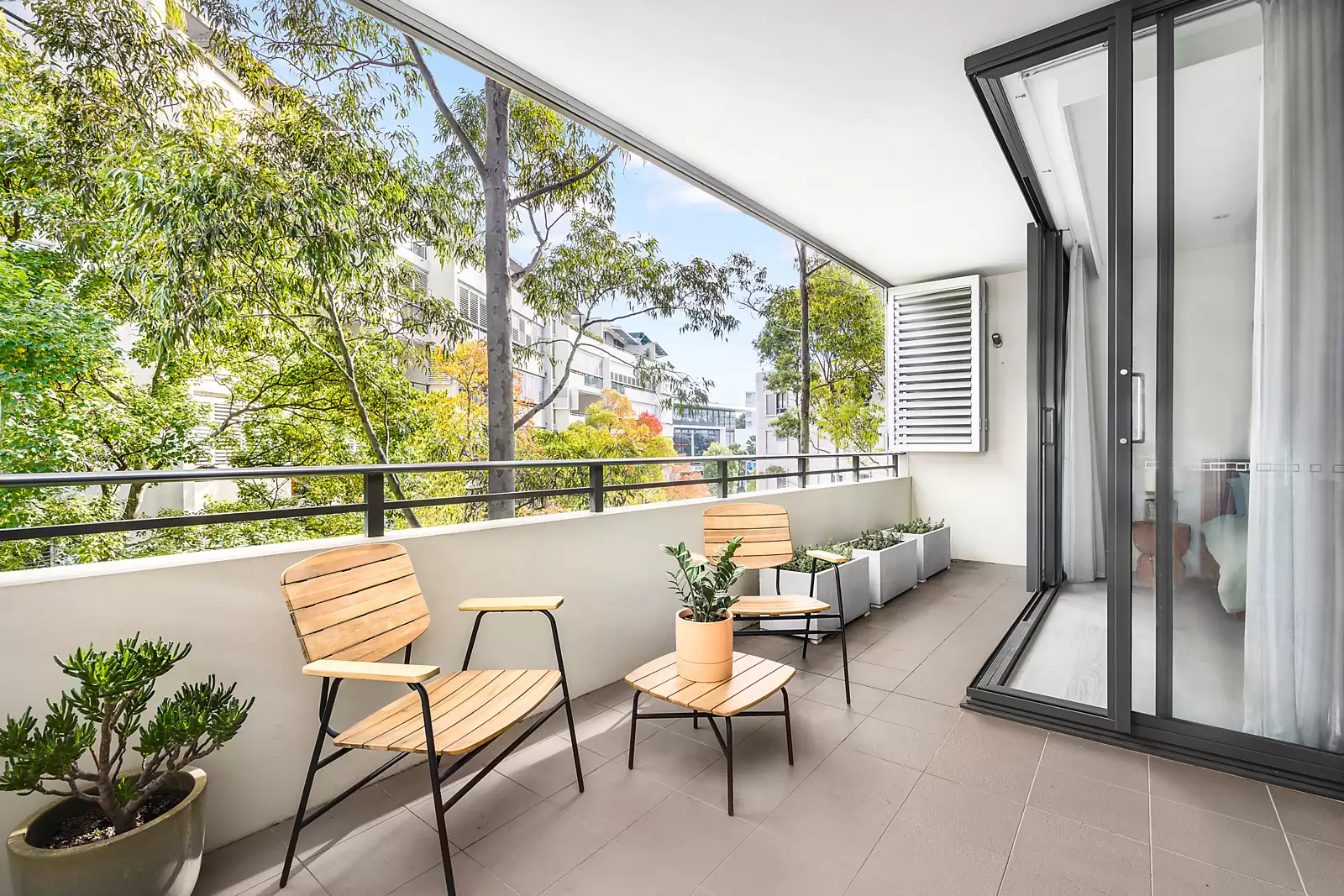 3311/12-14 Neild Avenue, Darlinghurst Sold by Sydney Sotheby's International Realty - image 3