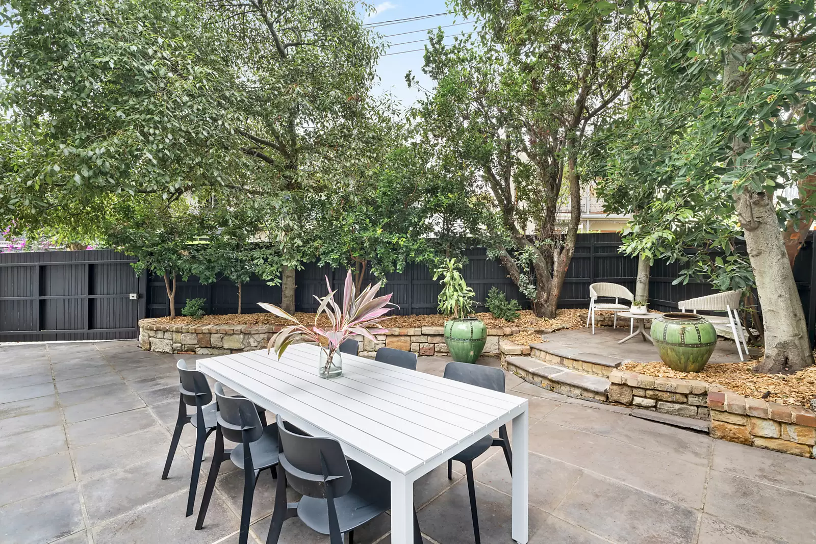 8 Liverpool Street, Paddington Sold by Sydney Sotheby's International Realty - image 2