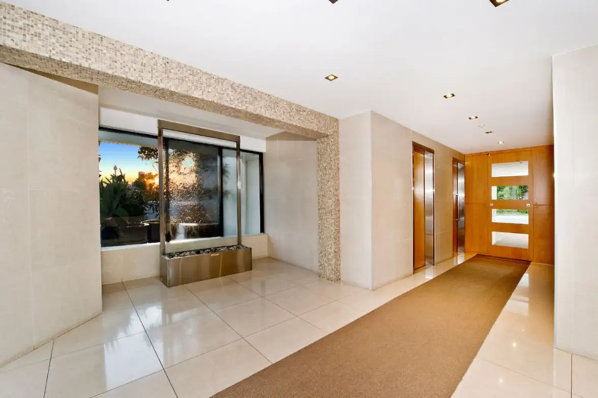 1a+1b/73 Yarranabbe Road, Darling Point Sold by Sydney Sotheby's International Realty - image 2