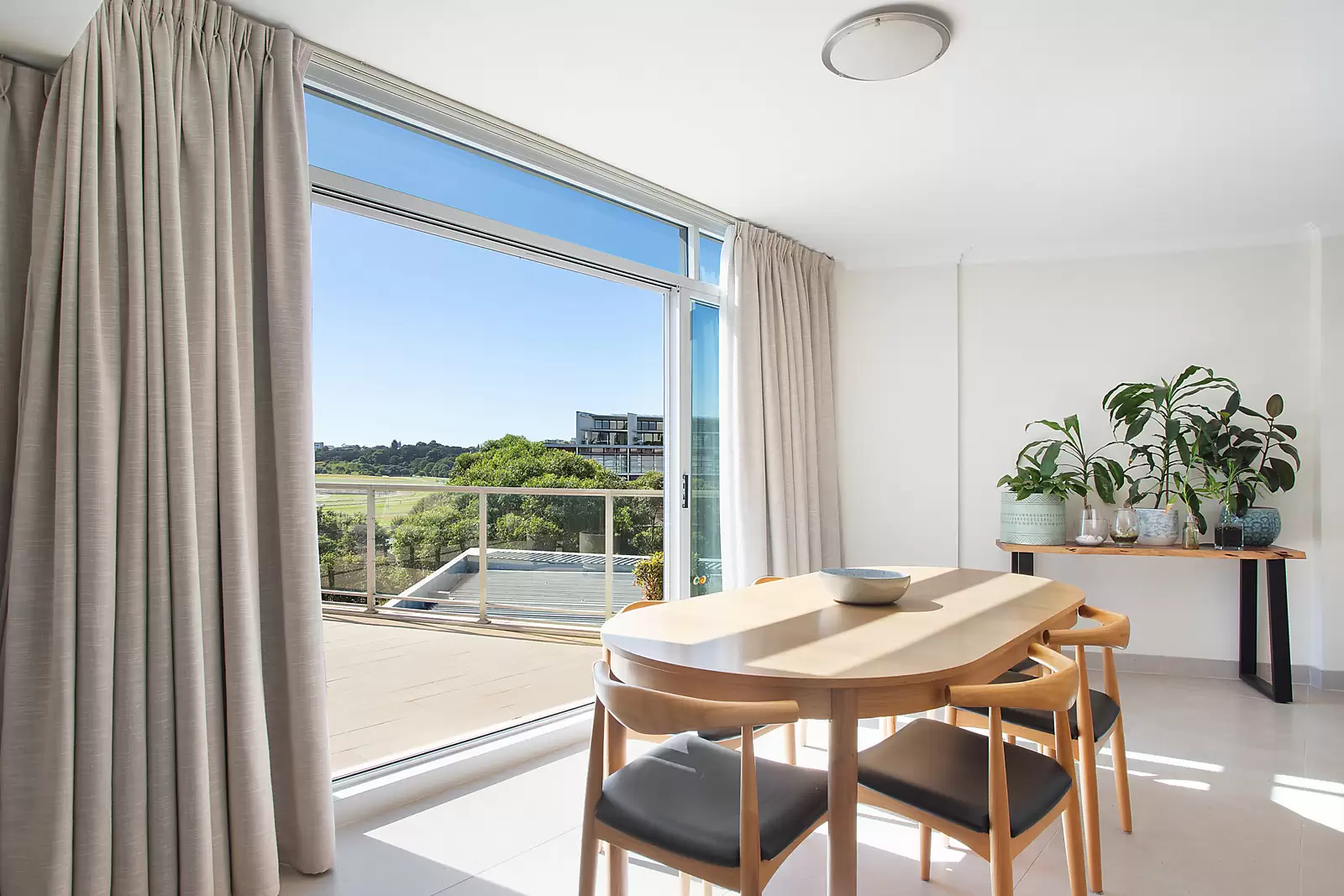 616/14-18 Darling Street, Kensington Sold by Sydney Sotheby's International Realty - image 3