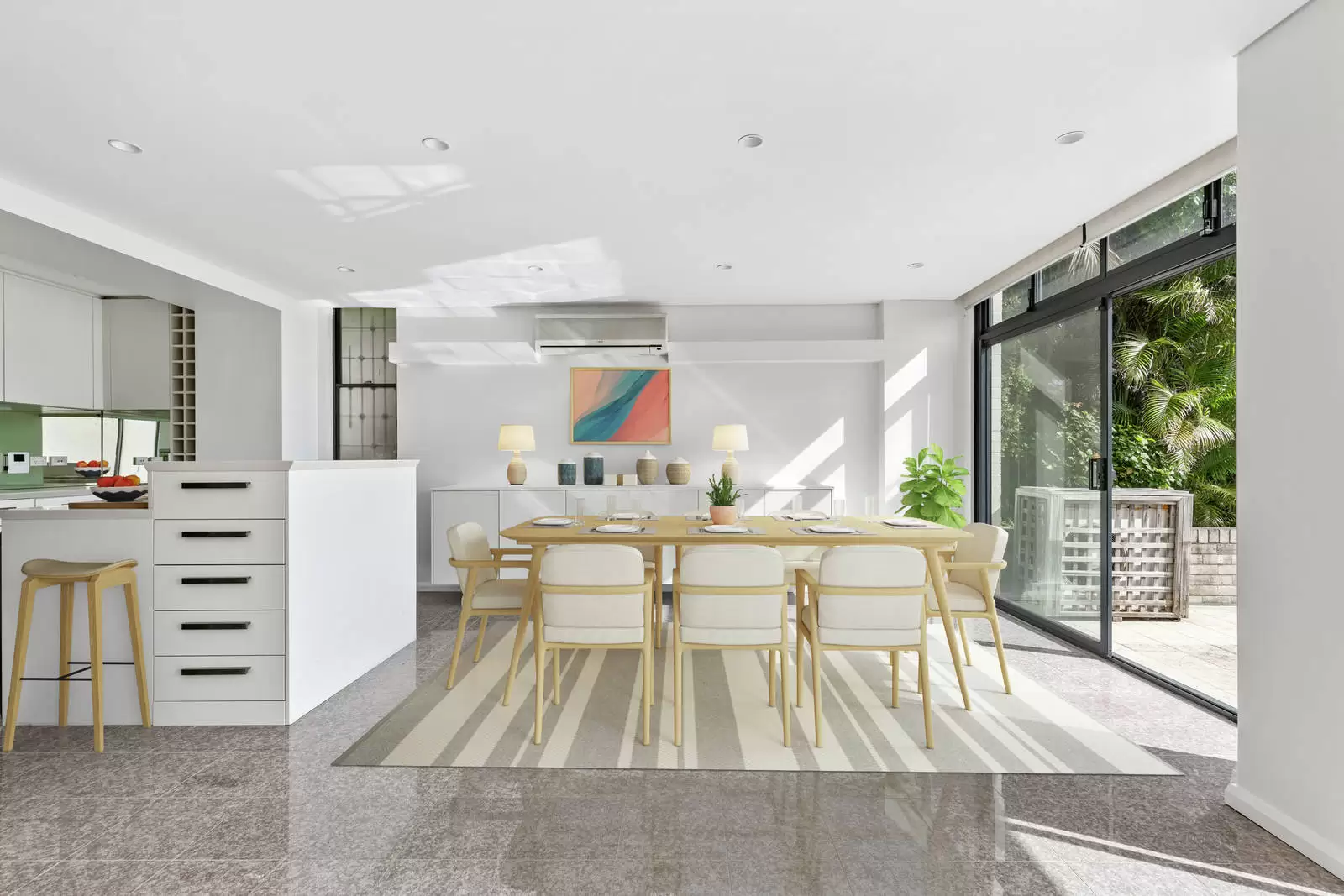 11/95 Elizabeth Bay Road, Elizabeth Bay Leased by Sydney Sotheby's International Realty - image 2