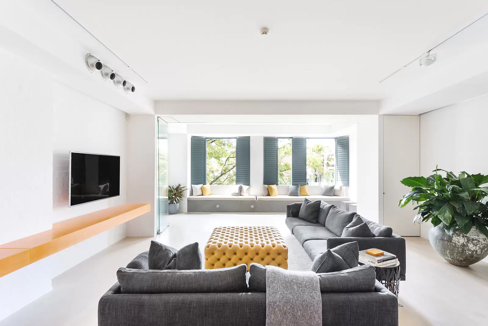 8/13-21 MacDonald Street, Paddington Sold by Sydney Sotheby's International Realty - image 2
