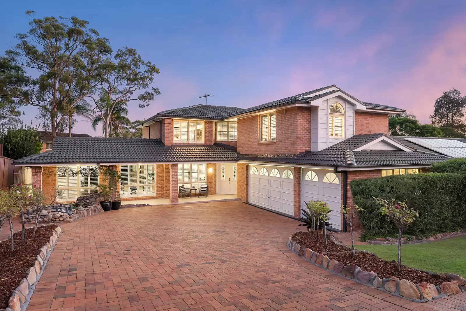 14 Kanangra Crescent, Cherrybrook Sold by Sydney Sotheby's International Realty - image 1