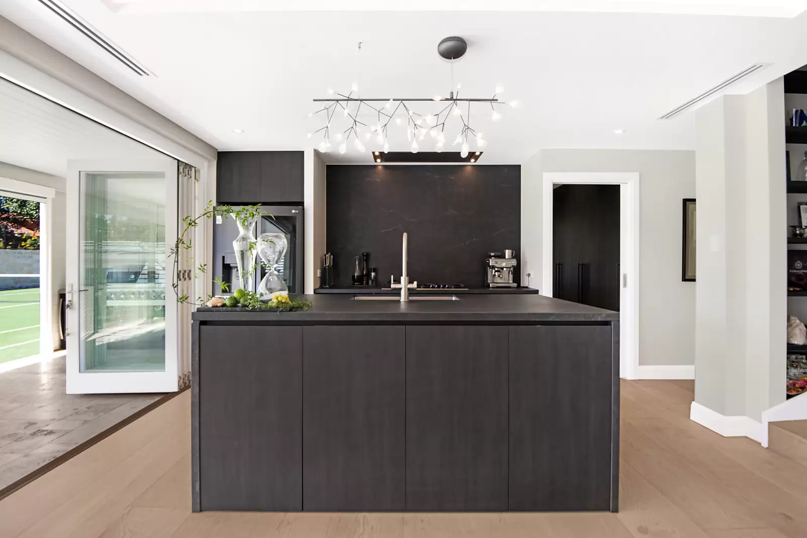 16 Cocos Avenue, Eastwood Sold by Sydney Sotheby's International Realty - image 11