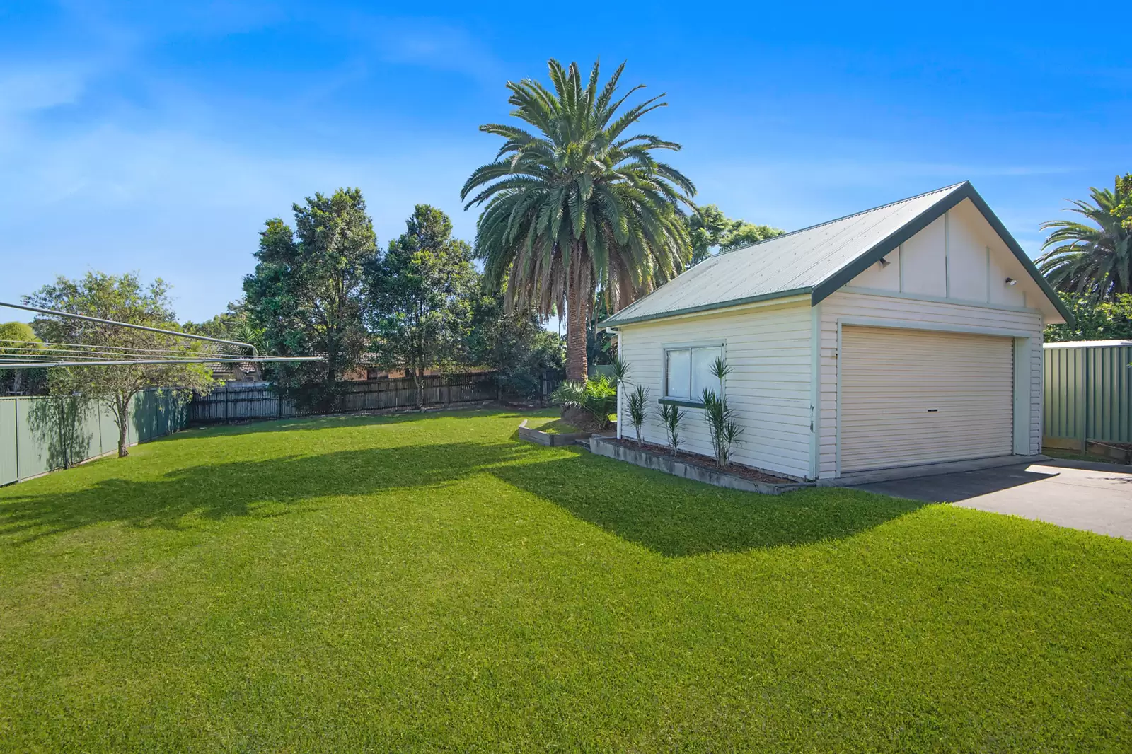 11 Hammers Road, Northmead Sold by Sydney Sotheby's International Realty - image 2