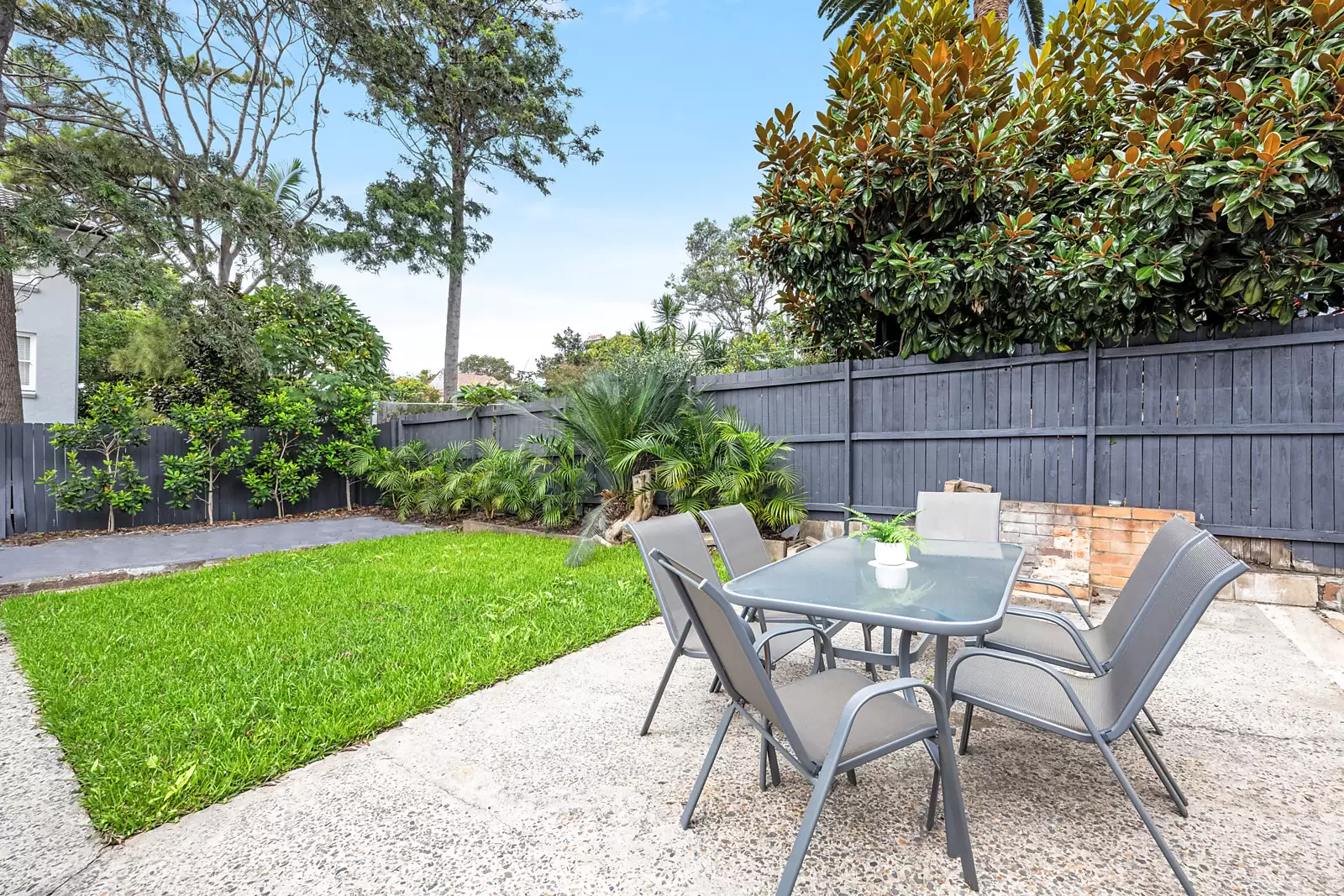 5 Castlefield Street, Bondi Sold by Sydney Sotheby's International Realty - image 5