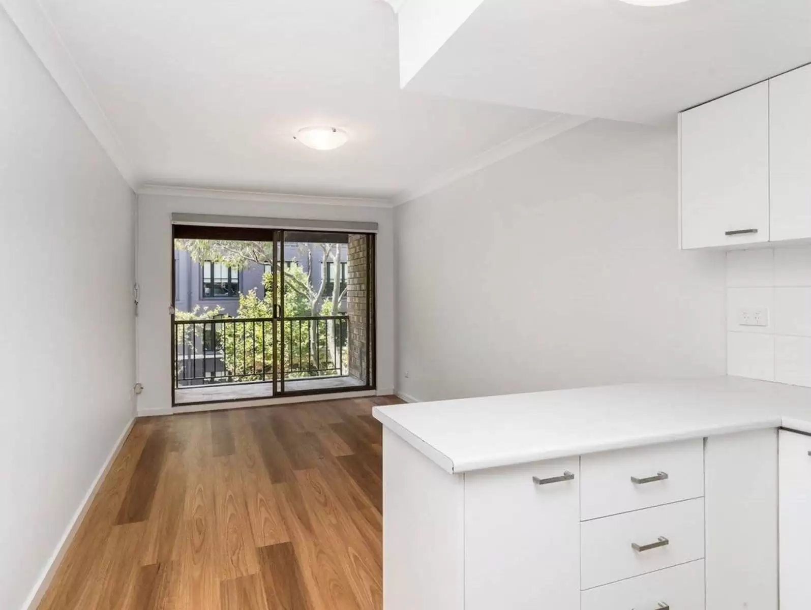 93/313 Harris Street, Pyrmont Leased by Sydney Sotheby's International Realty - image 2