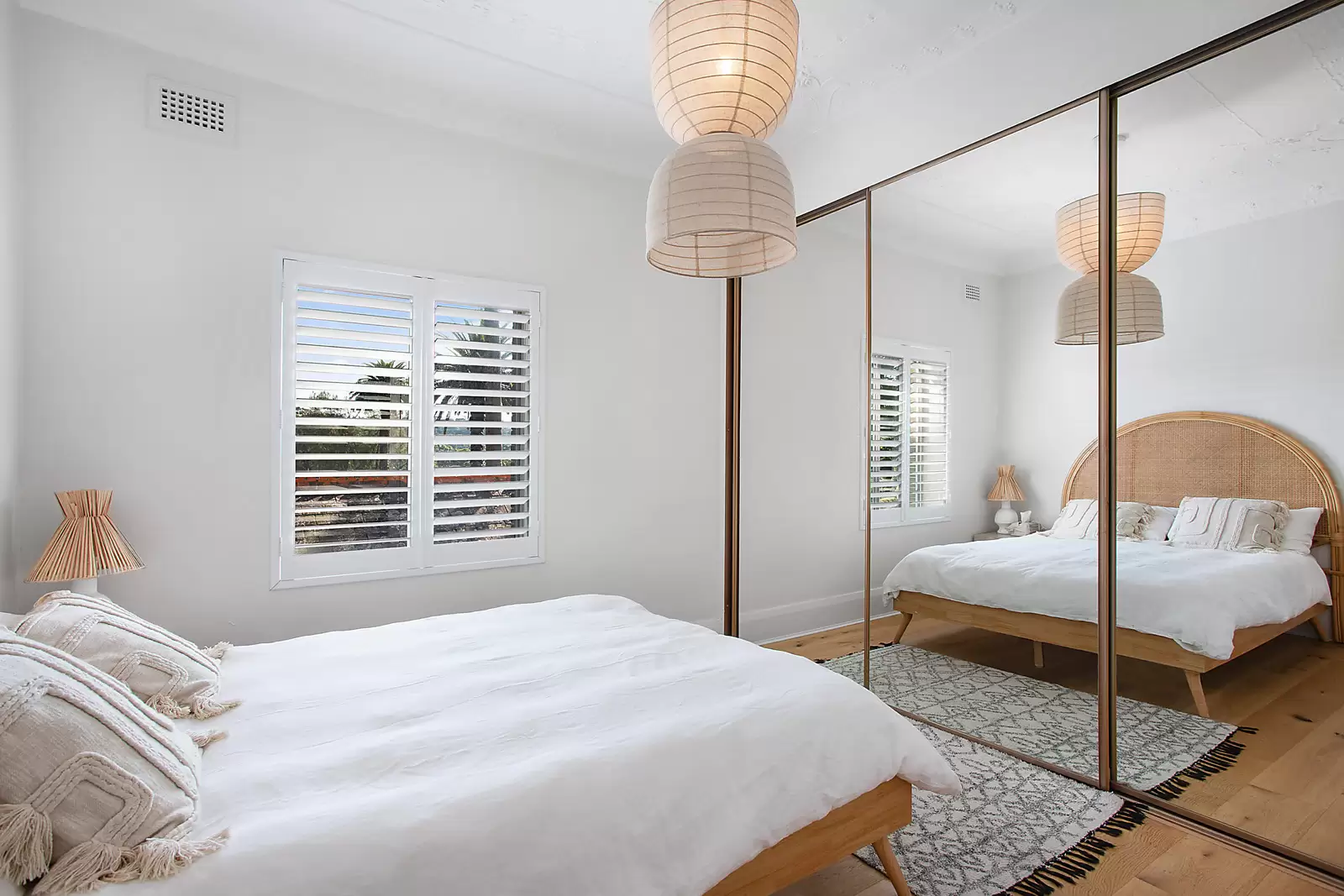 8/136 Coogee Bay Road, Coogee Sold by Sydney Sotheby's International Realty - image 4