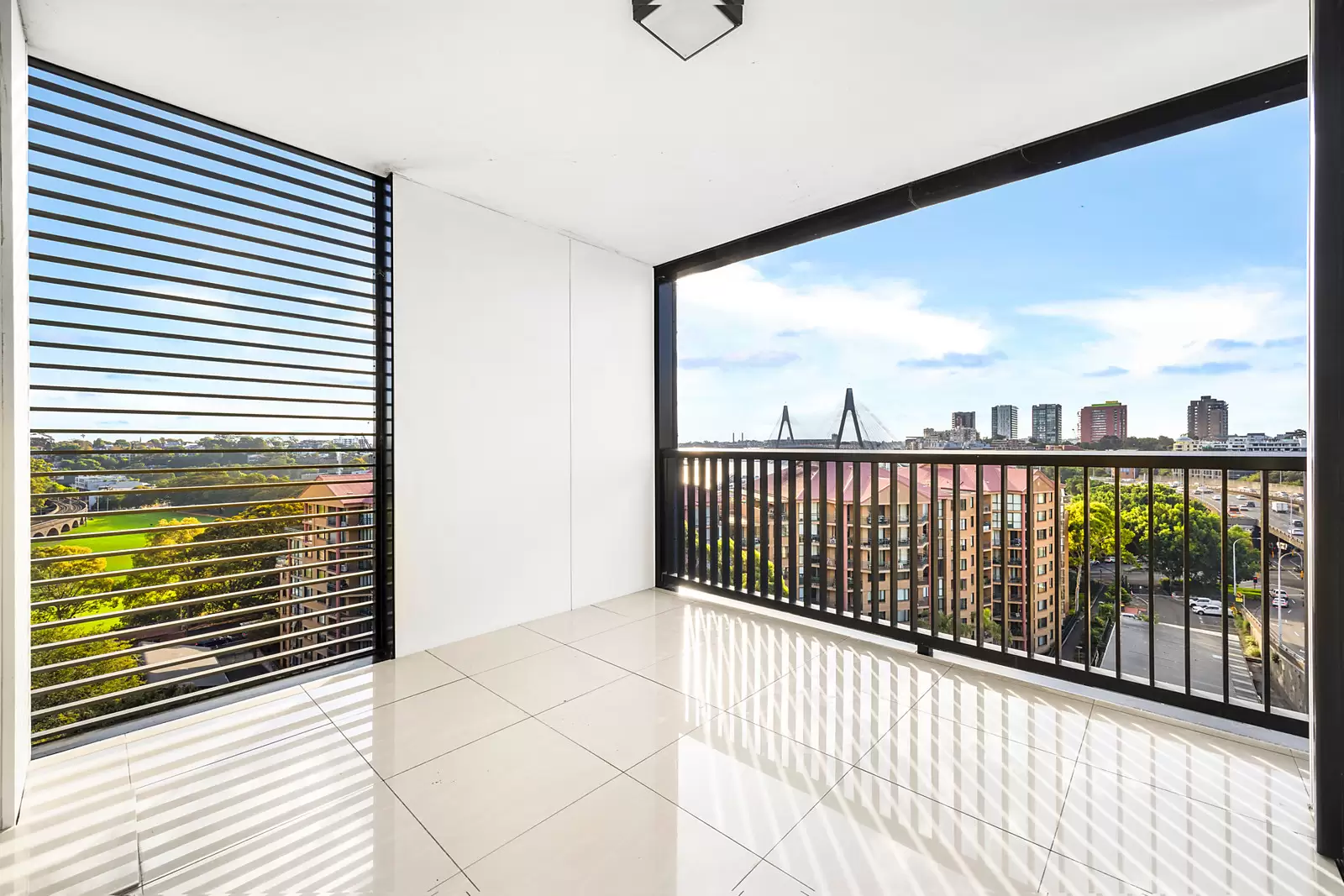 801/280 Jones Street, Pyrmont Sold by Sydney Sotheby's International Realty - image 4